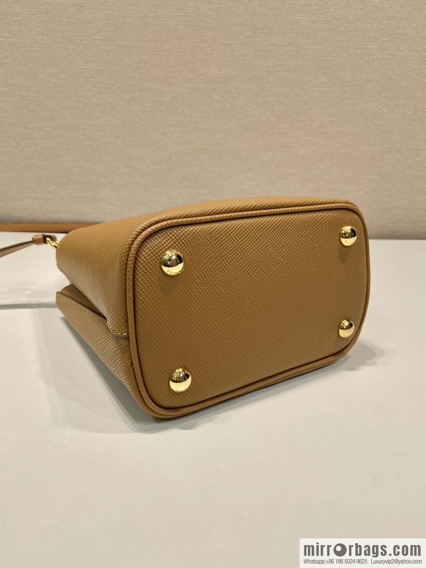 PRADA 🔆 exclusive debut 🔆 1BA217 mini number new color