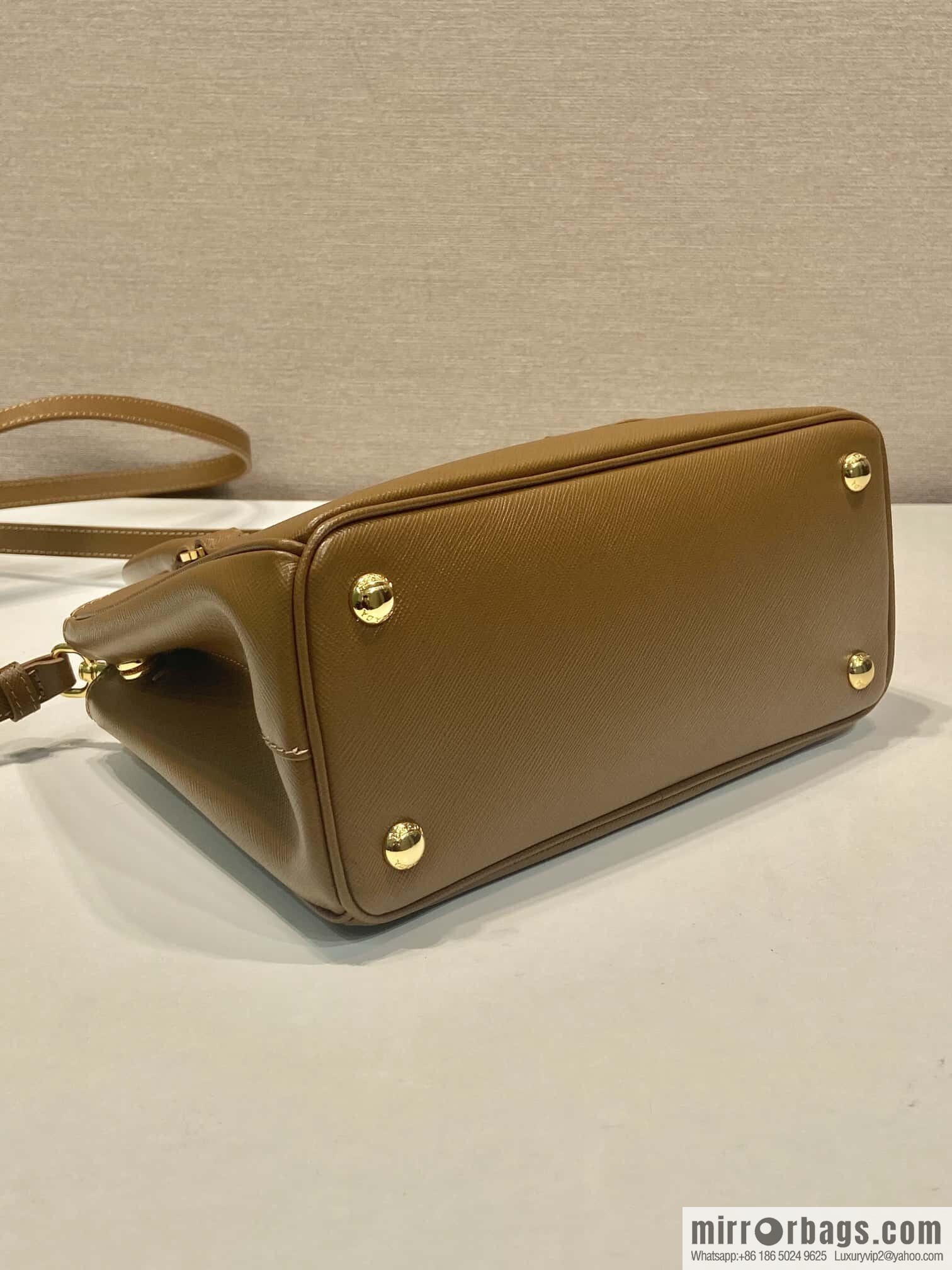 PRADA ๐ classic explosion 1BA896 ๐ caramel color