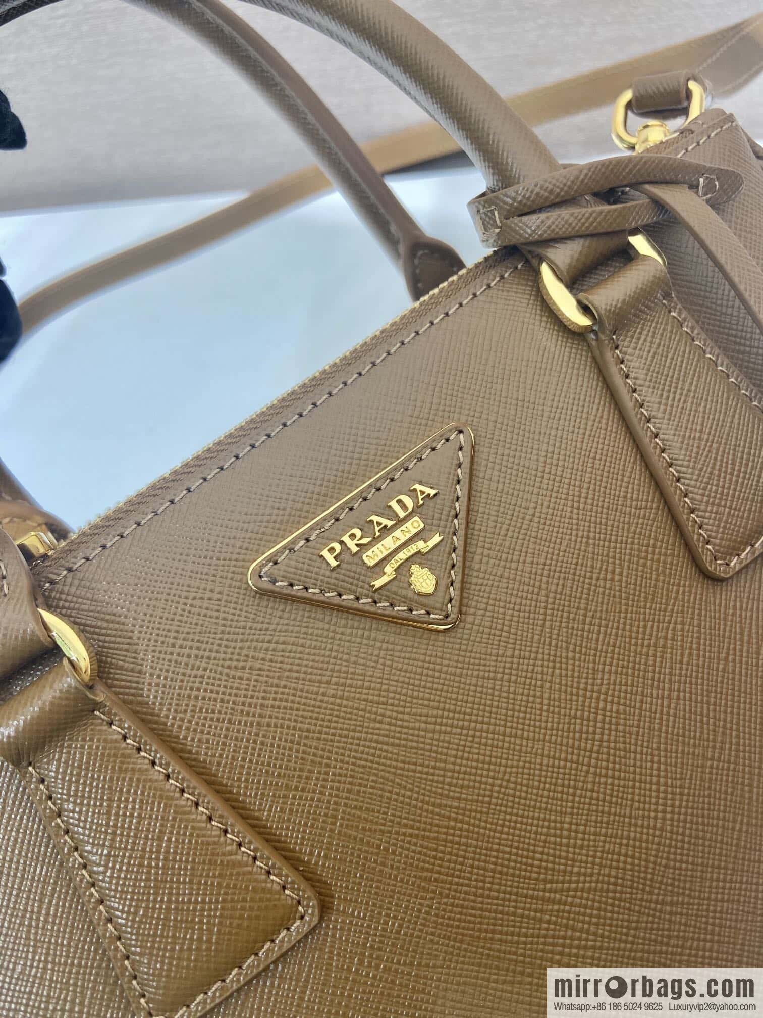 PRADA ๐ classic explosion 1BA896 ๐ caramel color