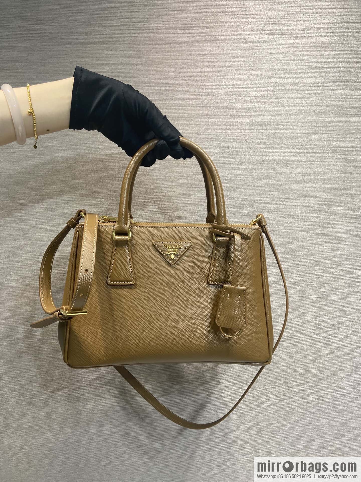 PRADA ๐ classic explosion 1BA896 ๐ caramel color