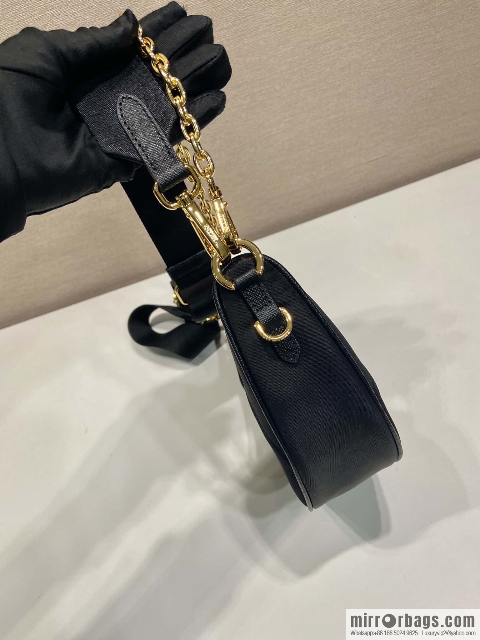 PRADA 🎉 new crescent bag 🎉 1BH222 multifunctional 🎉🎉 black