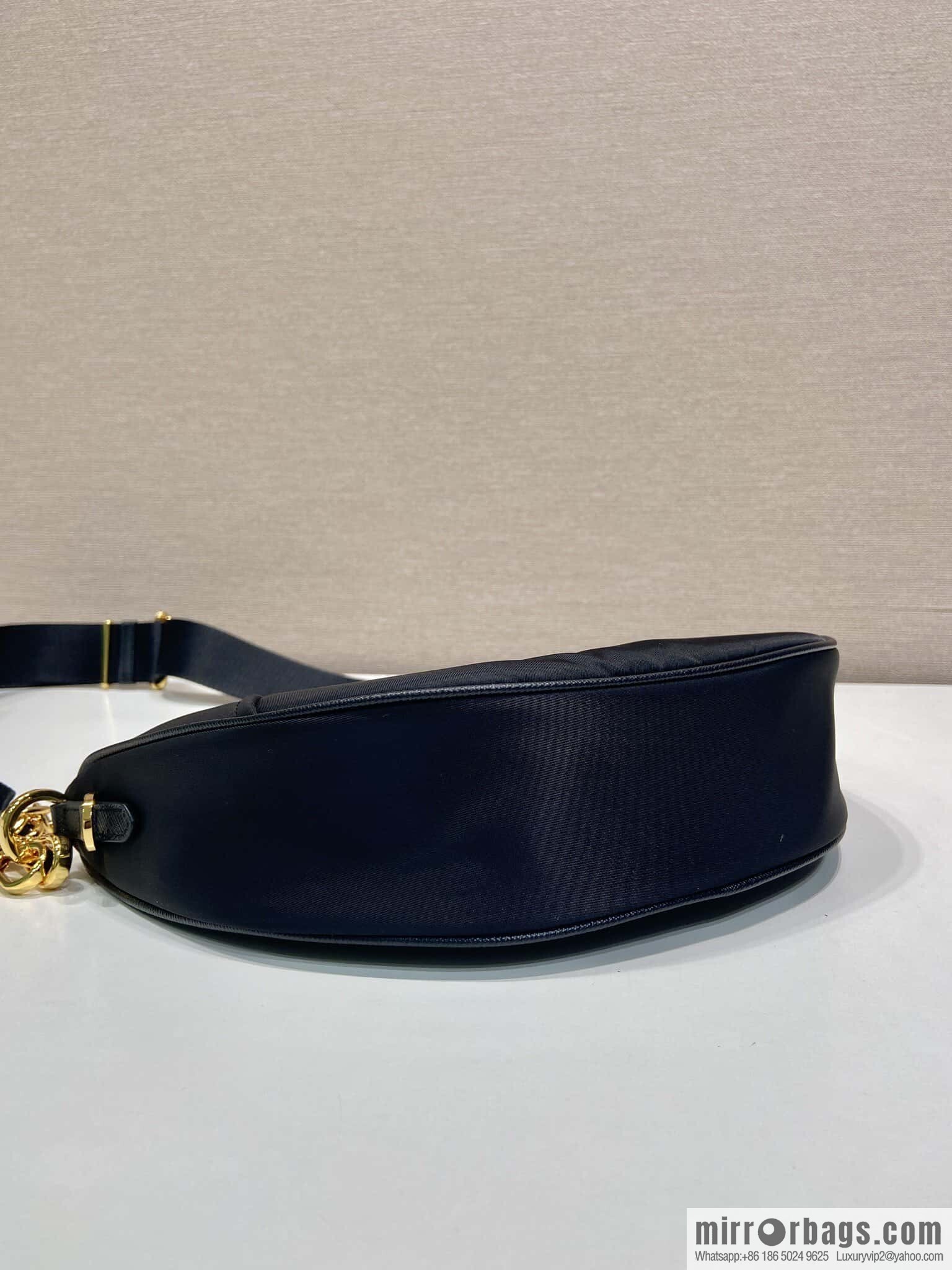 PRADA 🎉 new crescent bag 🎉 1BH222 multifunctional 🎉🎉 black