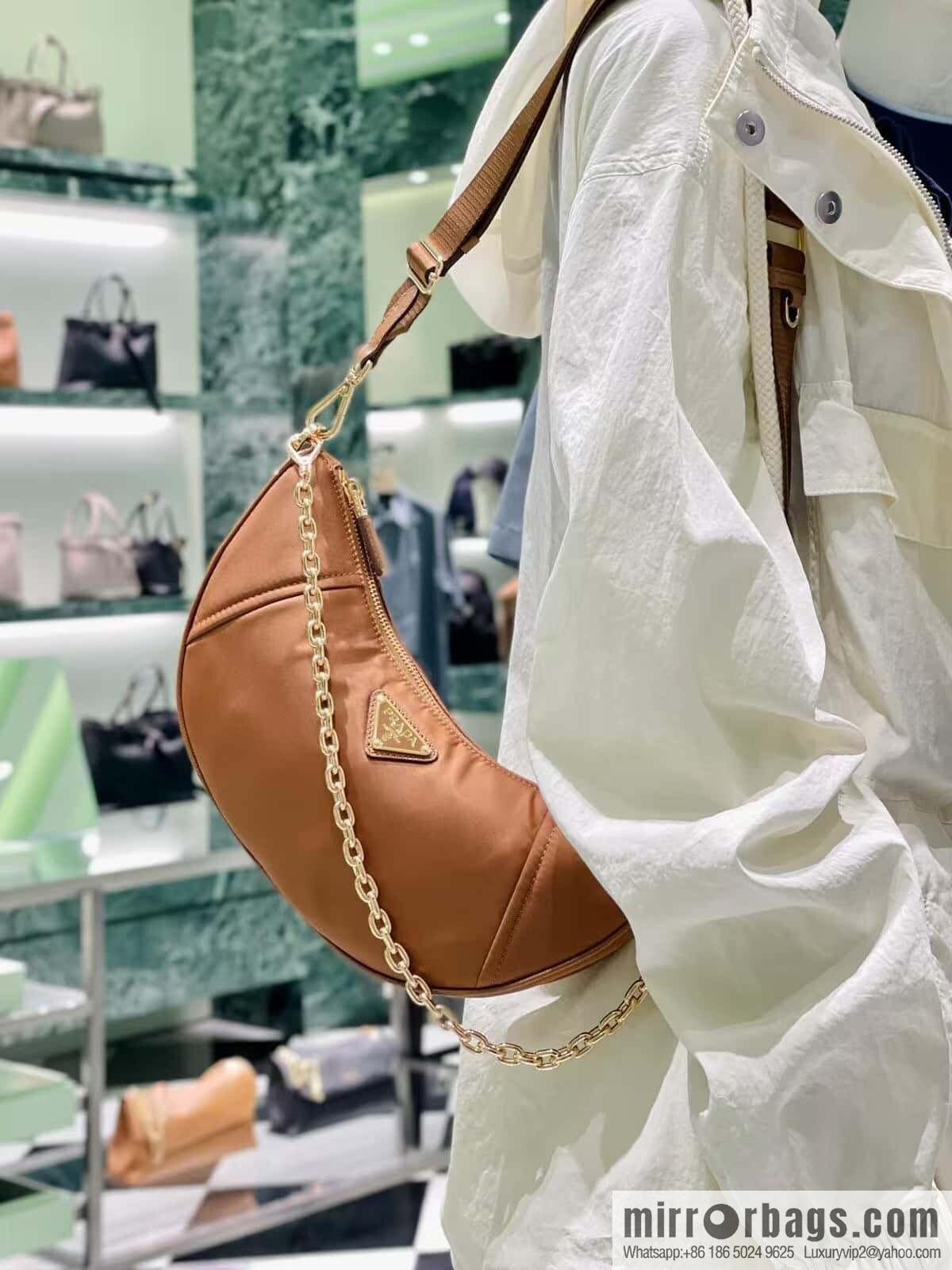 PRADA 🎉 new crescent bag 🎉 1BH222 multifunctional 🎉🎉 caramel color