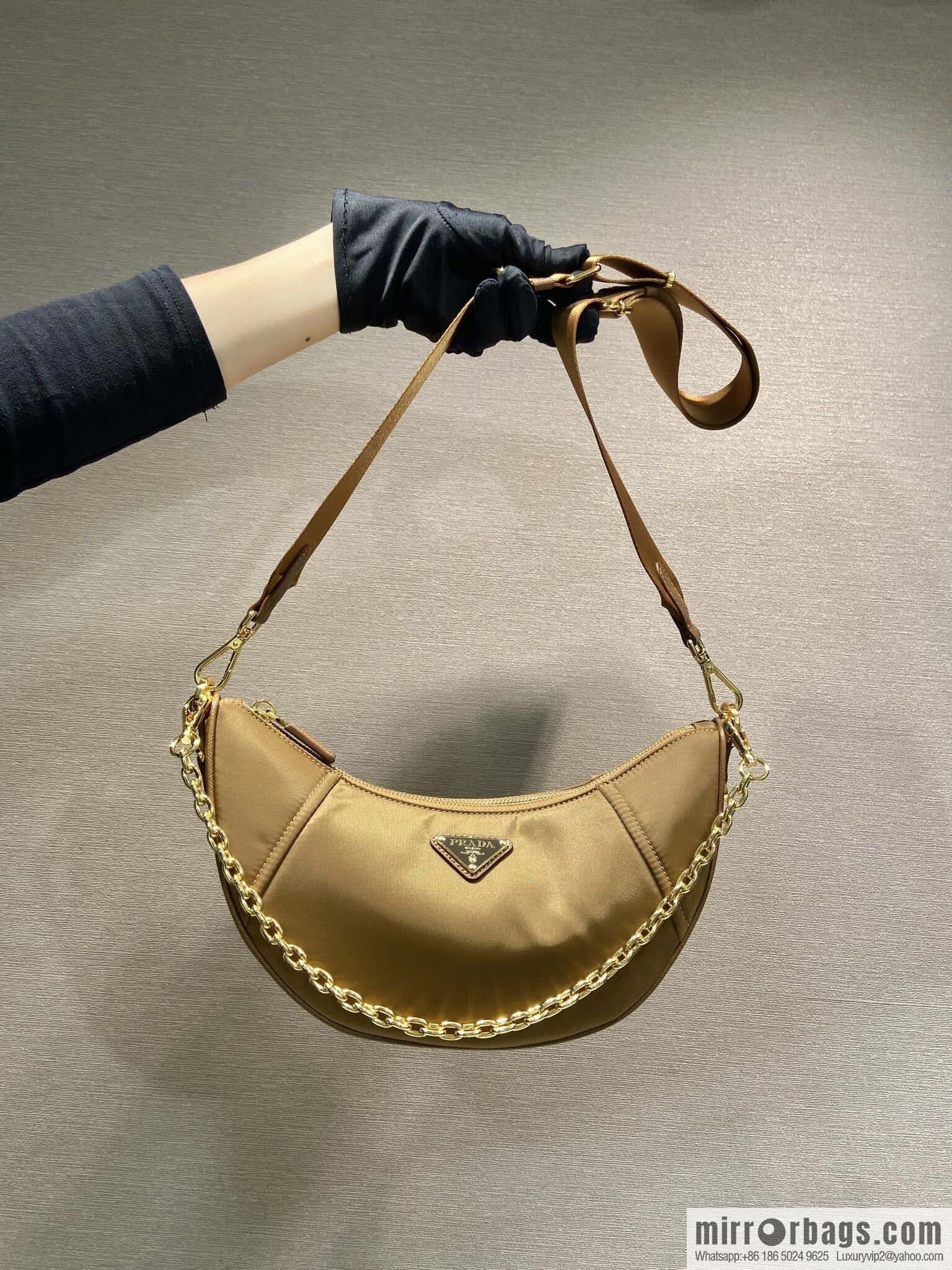 PRADA 🎉 new crescent bag 🎉 1BH222 multifunctional 🎉🎉 caramel color