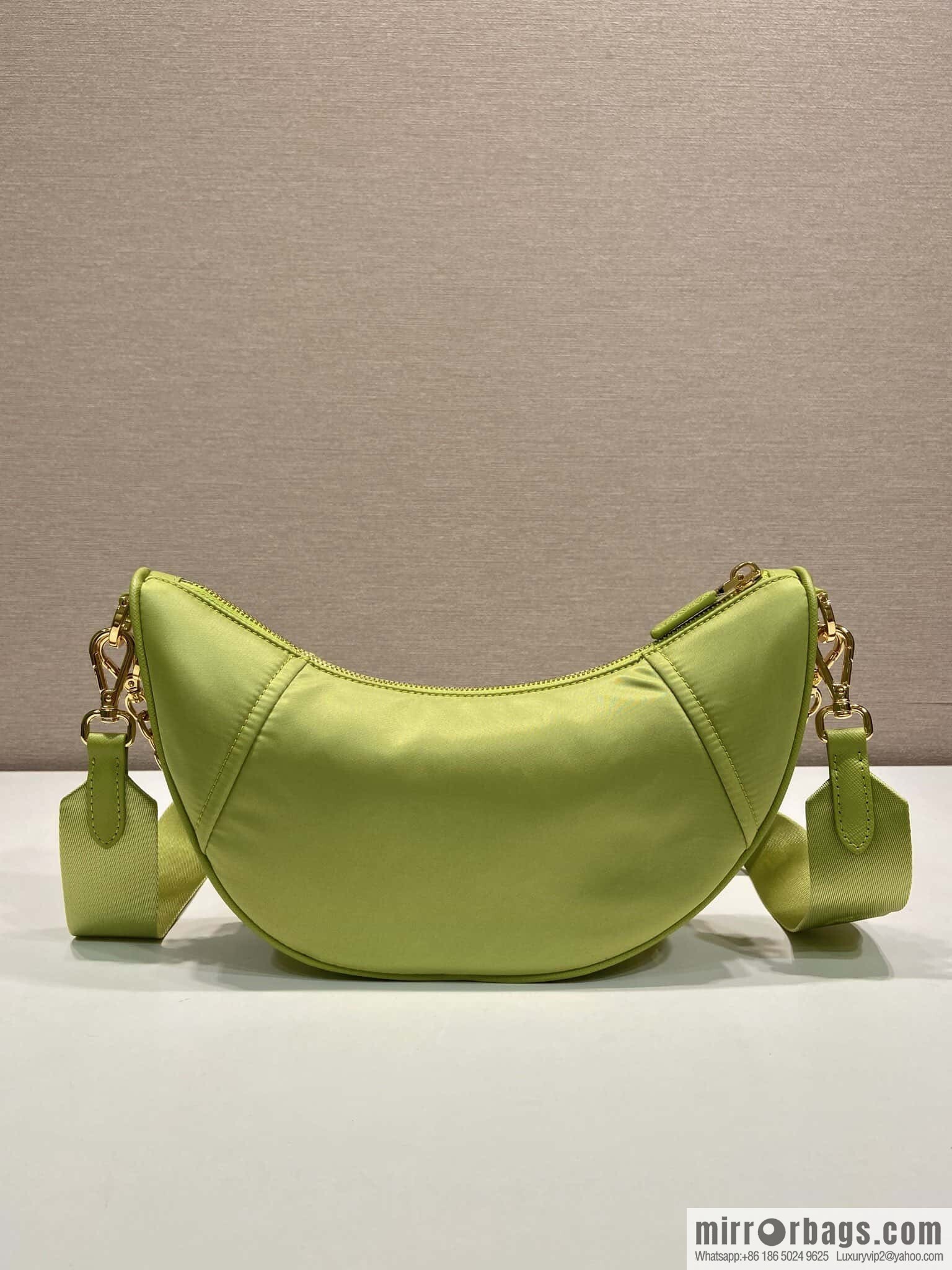 PRADA ๐ new crescent bag ๐ 1BH222 multifunctional ๐๐ green