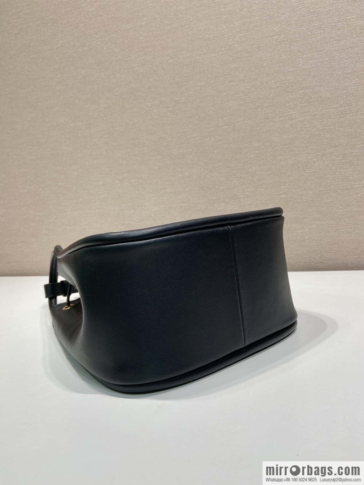 PRADA 🎉 new bucket bag 🎉 1BE087🎉🎉