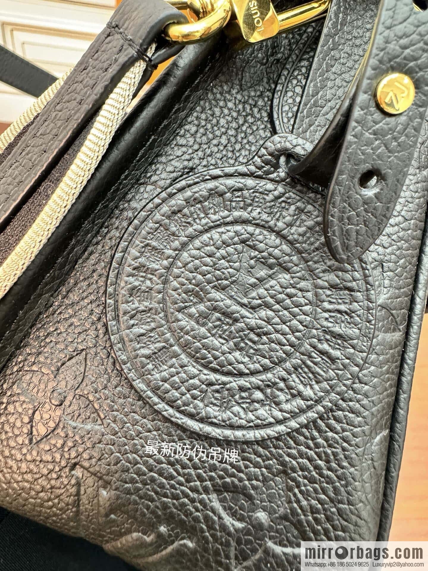 LV M46386 DIANE handbag