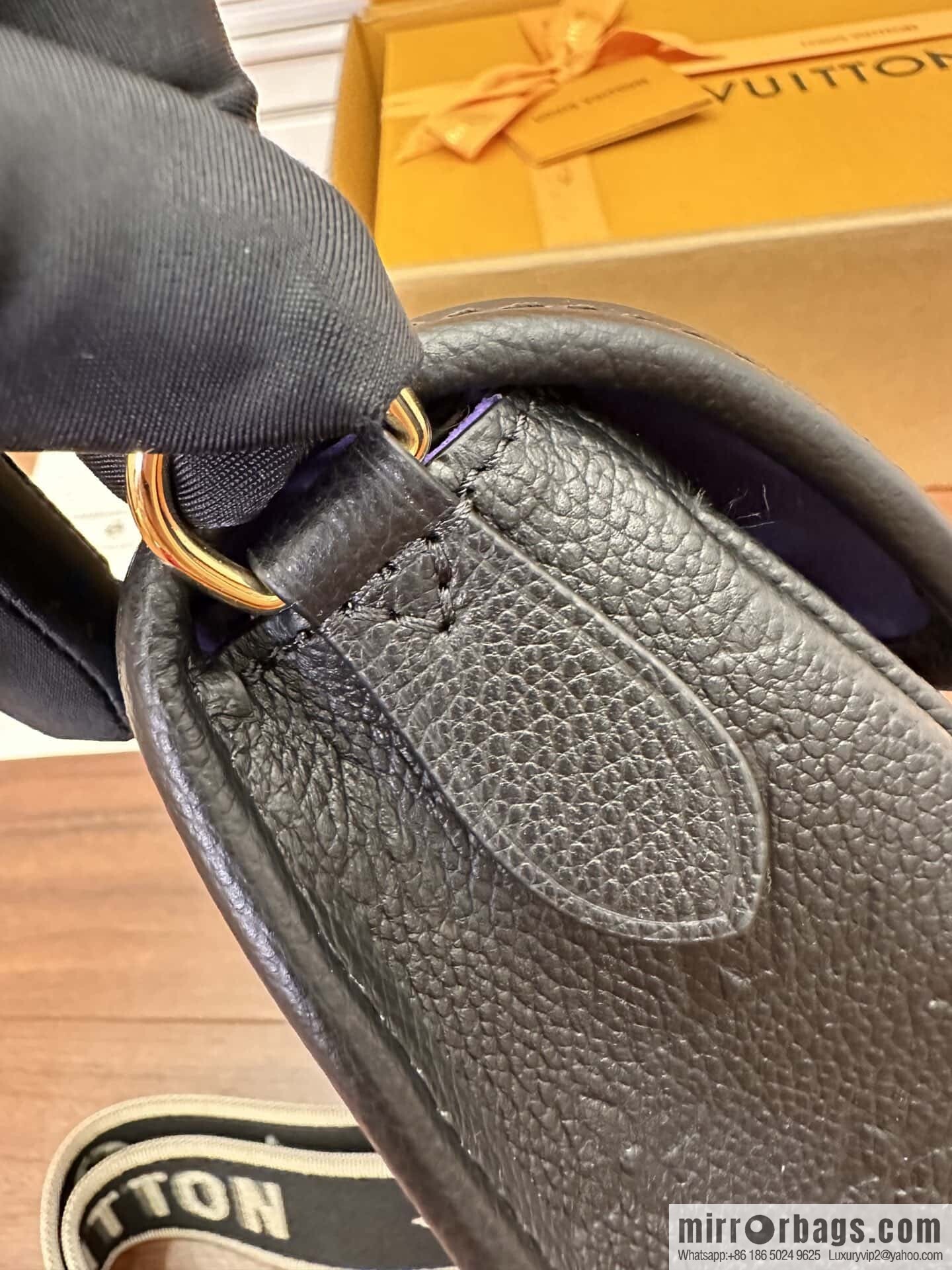 LV M46386 DIANE handbag