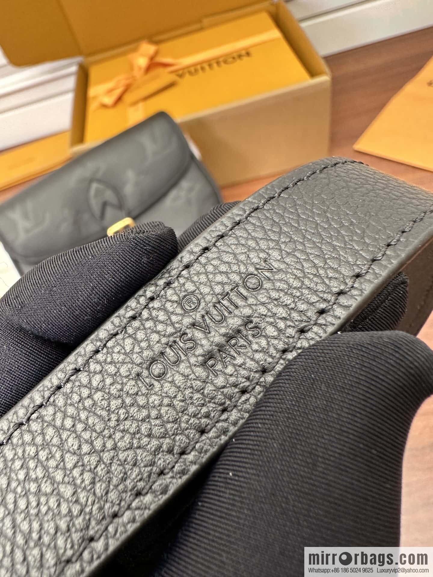 LV M46386 DIANE handbag