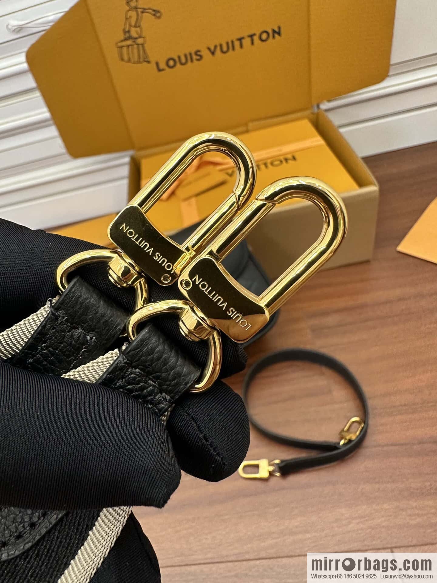 LV M46386 DIANE handbag