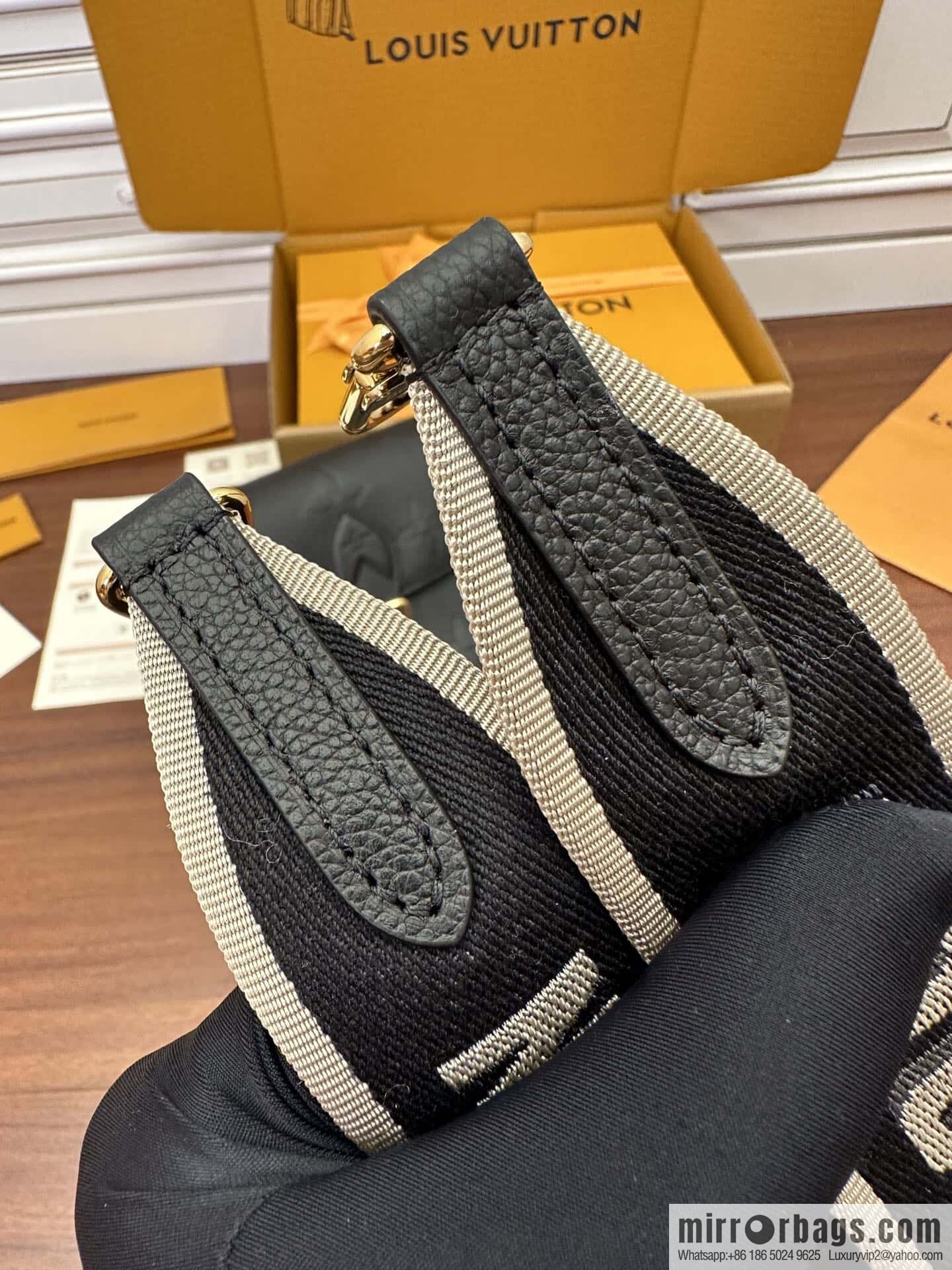 LV M46386 DIANE handbag