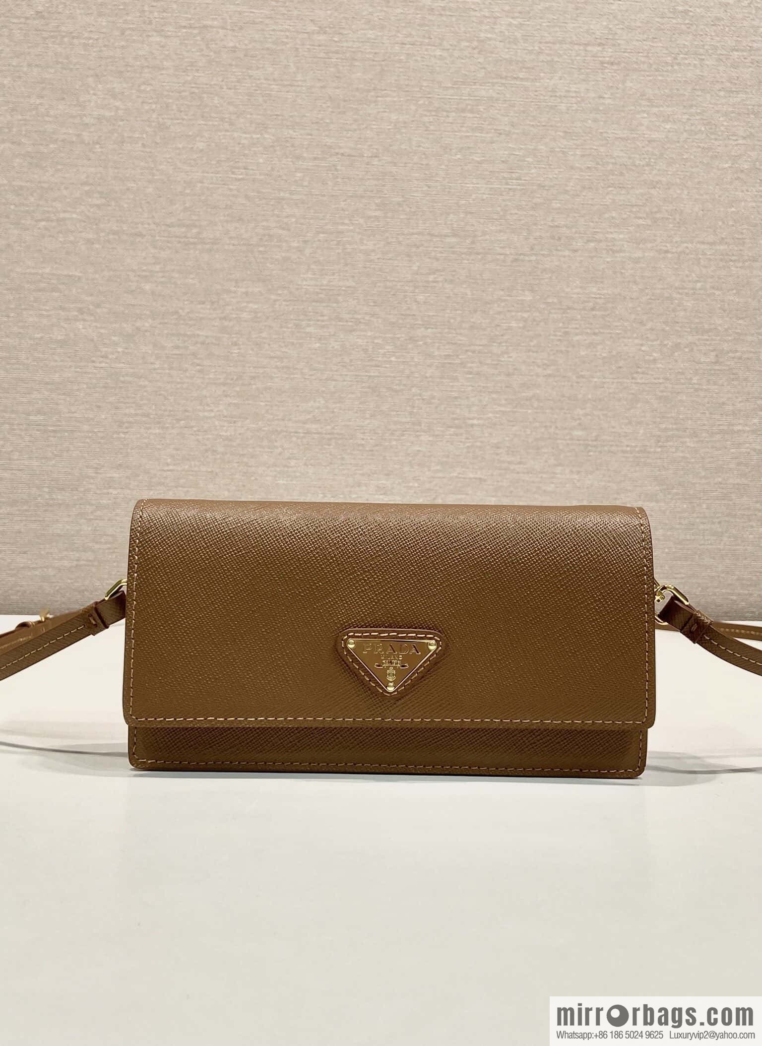 PRADA 🎉 new mini handbag 🎉 1NF059 mobile phone bag 🎉🎉 caramel color