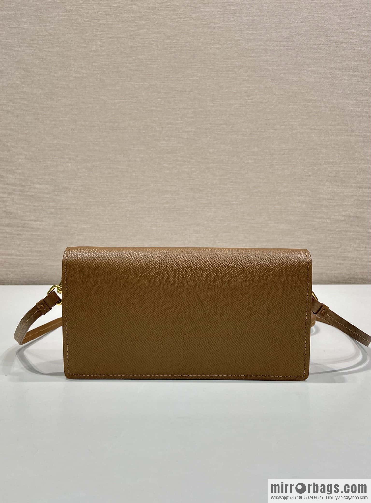 PRADA 🎉 new mini handbag 🎉 1NF059 mobile phone bag 🎉🎉 caramel color