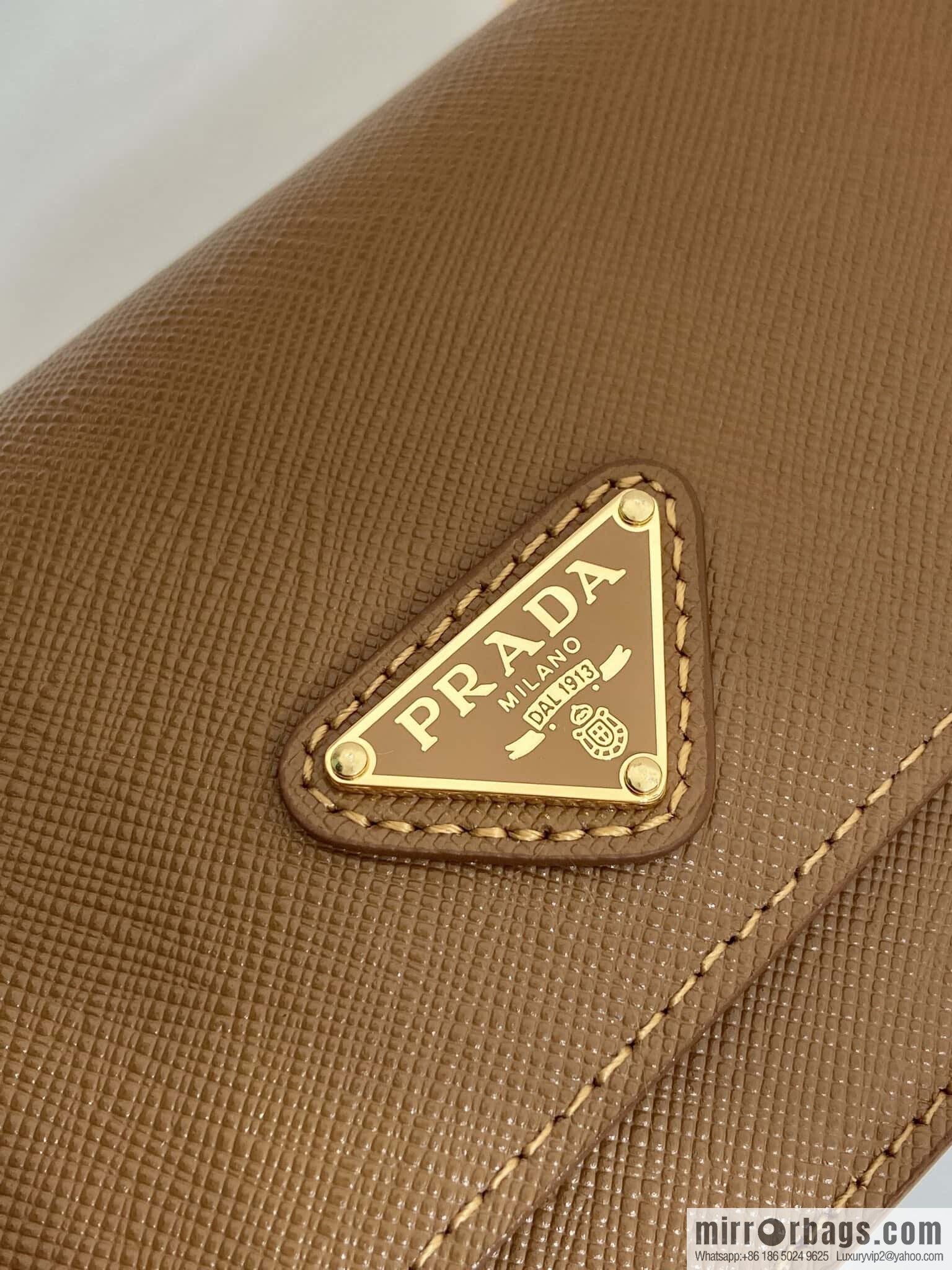 PRADA 🎉 new mini handbag 🎉 1NF059 mobile phone bag 🎉🎉 caramel color