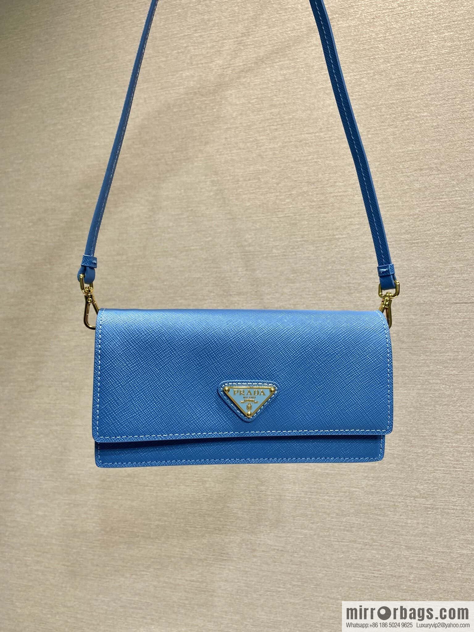 PRADA 🎉 new mini handbag 🎉 1NF059 mobile phone bag 🎉🎉 blue