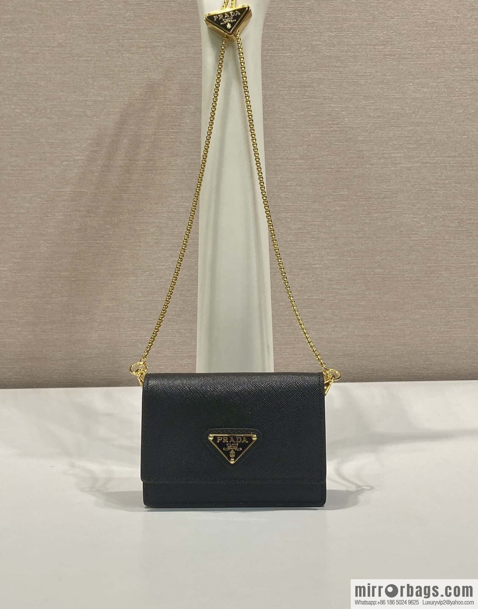 PRADA 🎉 Chain Card Case 🎉 1MR034 Mini 🎉🎉 Black