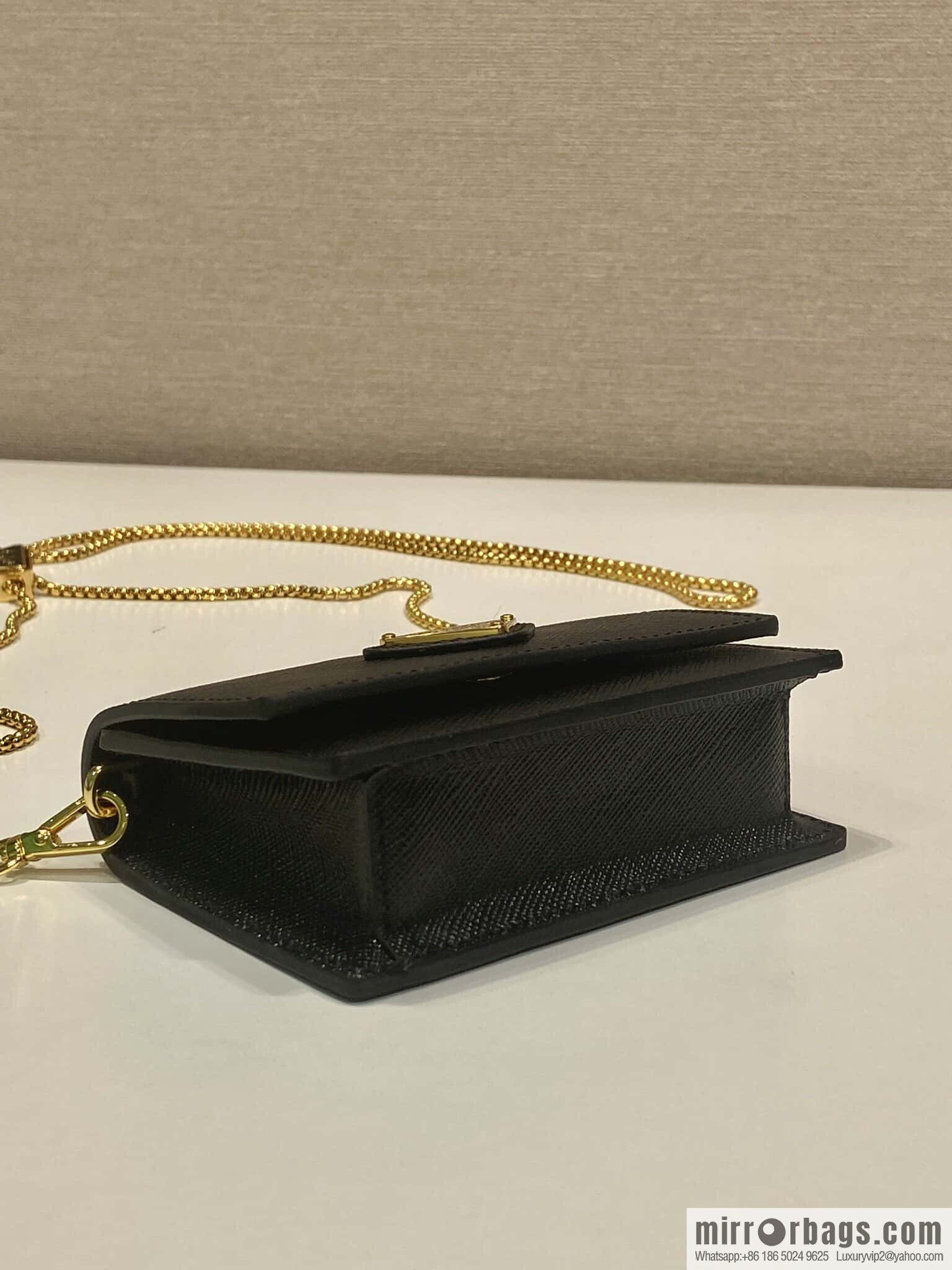 PRADA 🎉 Chain Card Case 🎉 1MR034 Mini 🎉🎉 Black