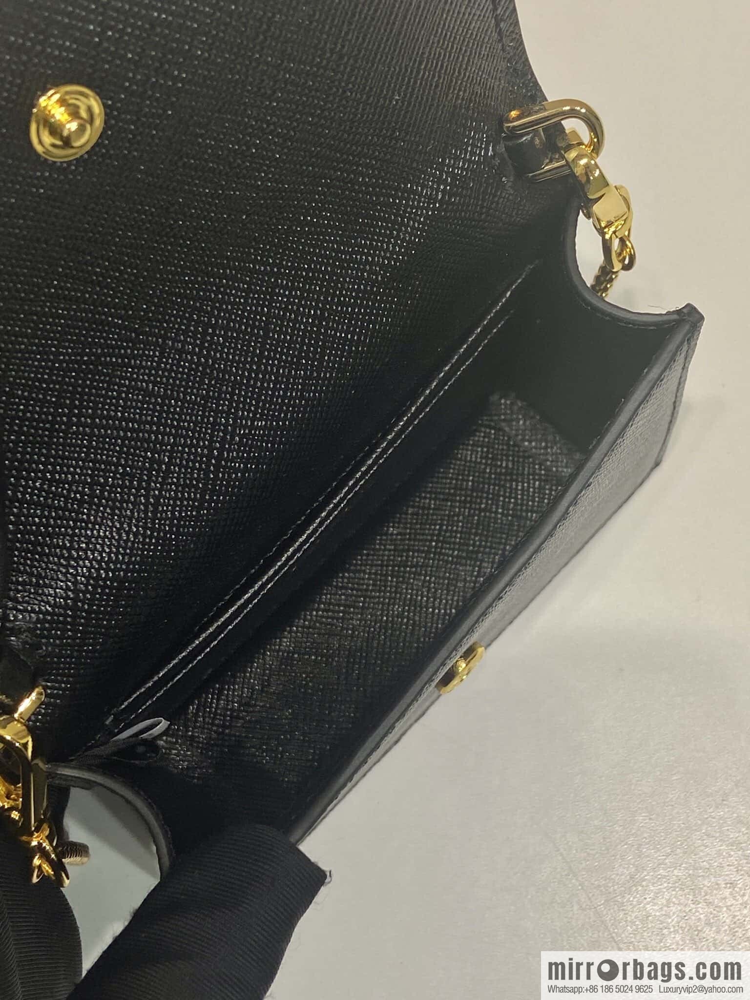 PRADA 🎉 Chain Card Case 🎉 1MR034 Mini 🎉🎉 Black