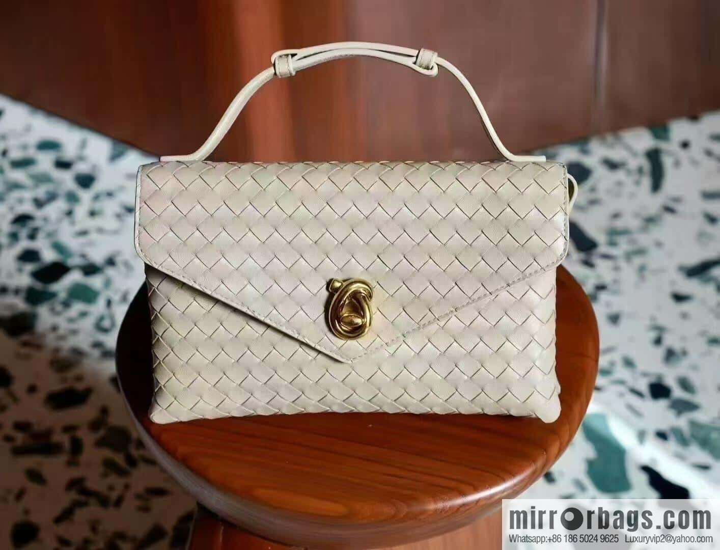 BV Knot Lock Messenger Bag 817191 Hazel