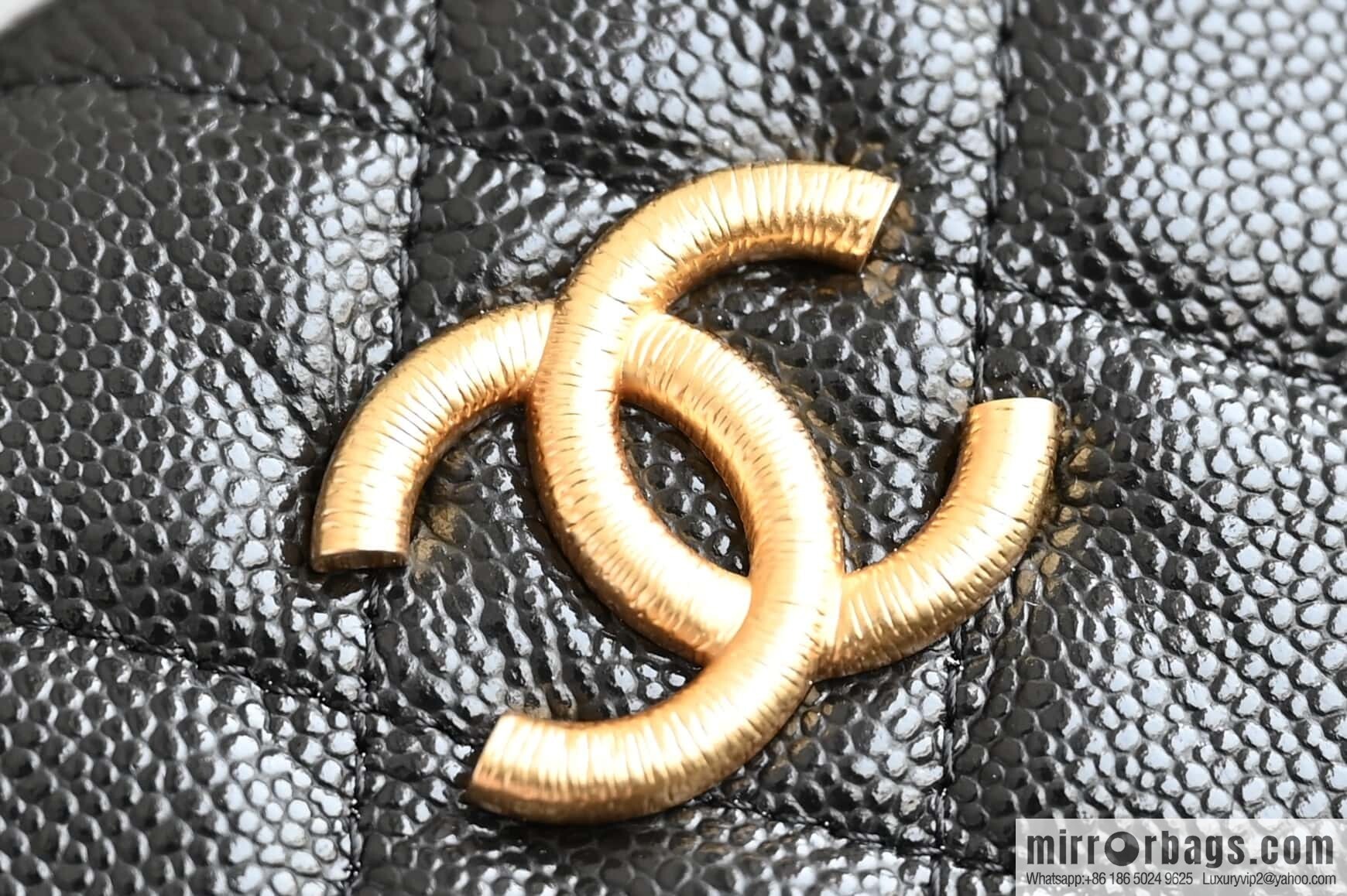 CHANEL brushed big gold buckle portable lunch box bag AP4484 black
