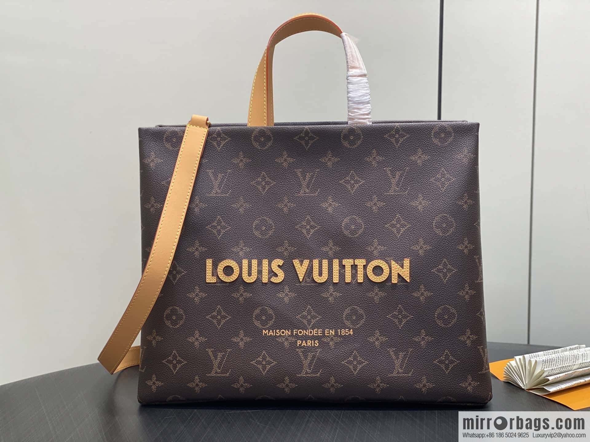 [Boutique‑grade] M13928 presbyopia brown, shopping bag, square bag, Shopper Tote handbag.