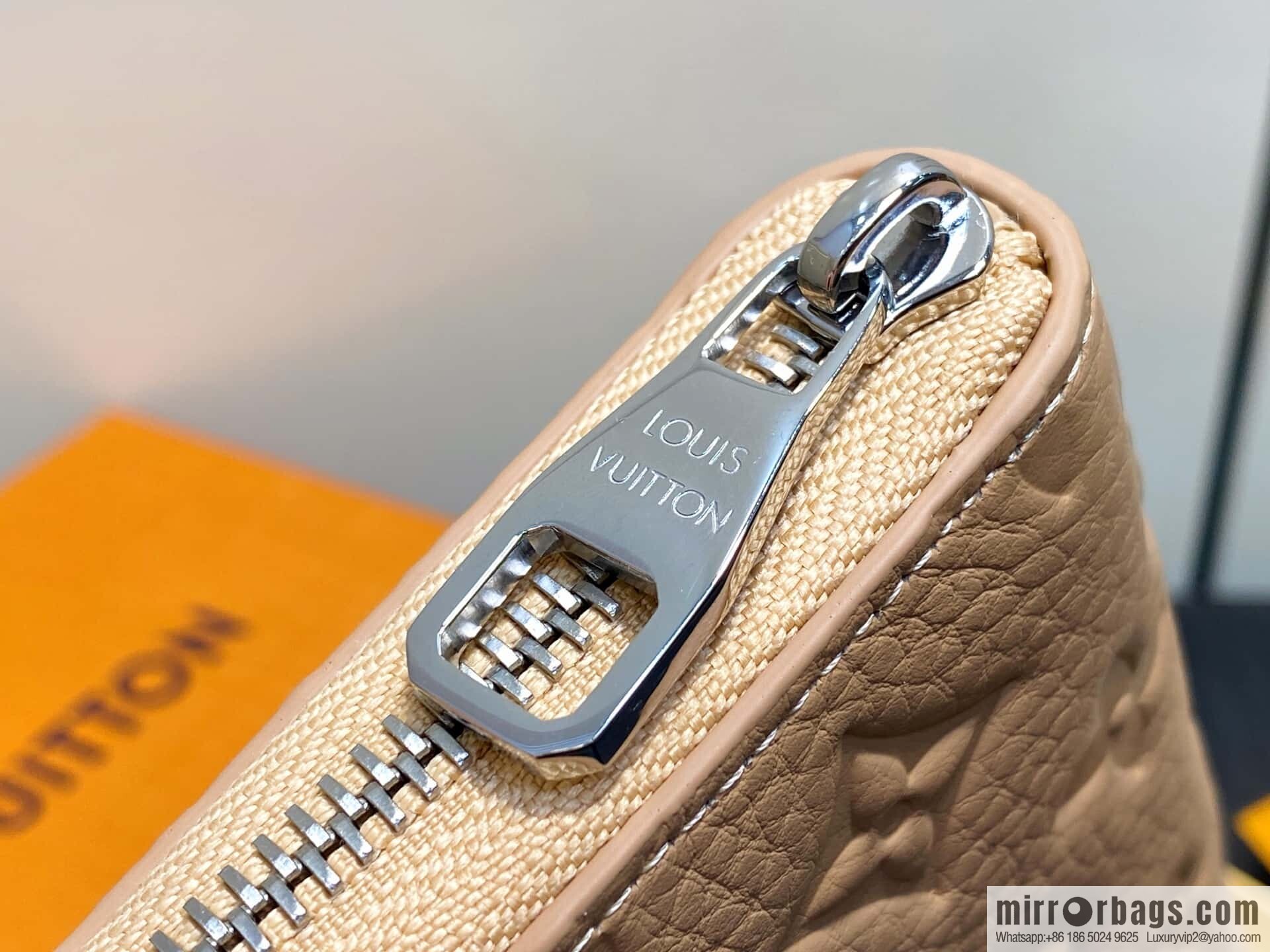 [Boutique‑grade] M14142 khaki, full leather single zipper wallet