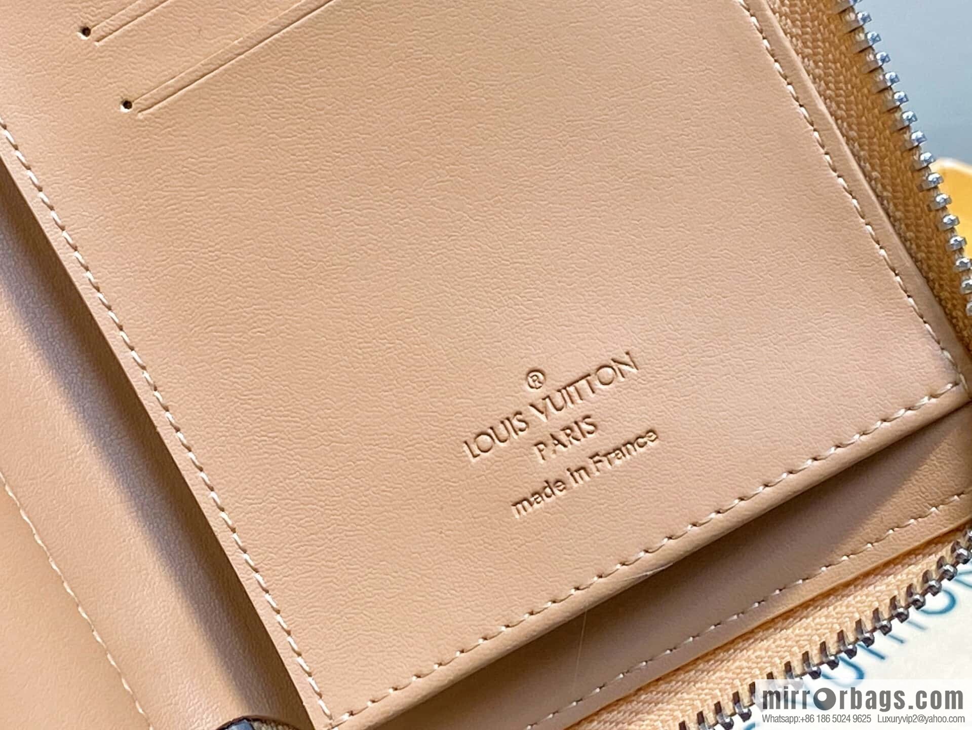 [Boutique‑grade] M14141 khaki, full leather single zipper wallet Zippy wallet