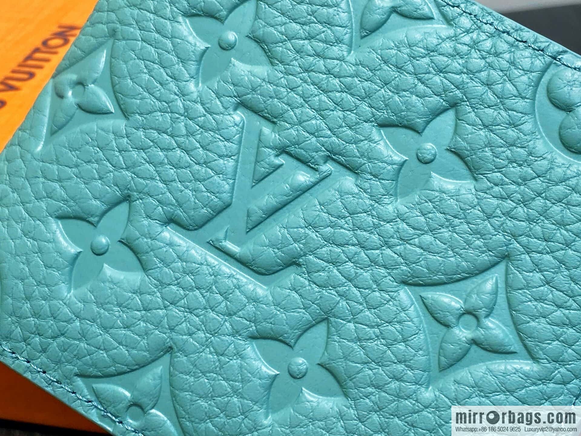 [Boutique‑grade] M14252 mint green, full leather short suit clip MULTIPLE wallet