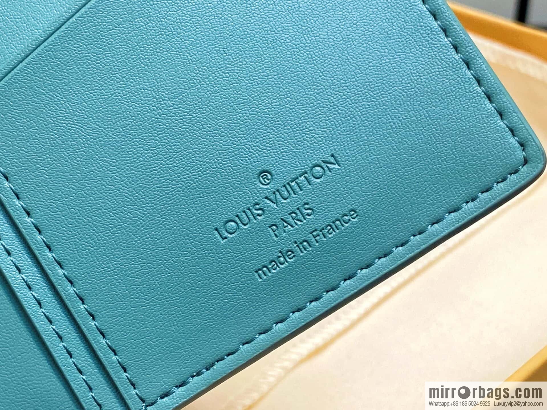 [Boutique‑grade] M14251 mint green, full leather suit clip BRAZZA wallet