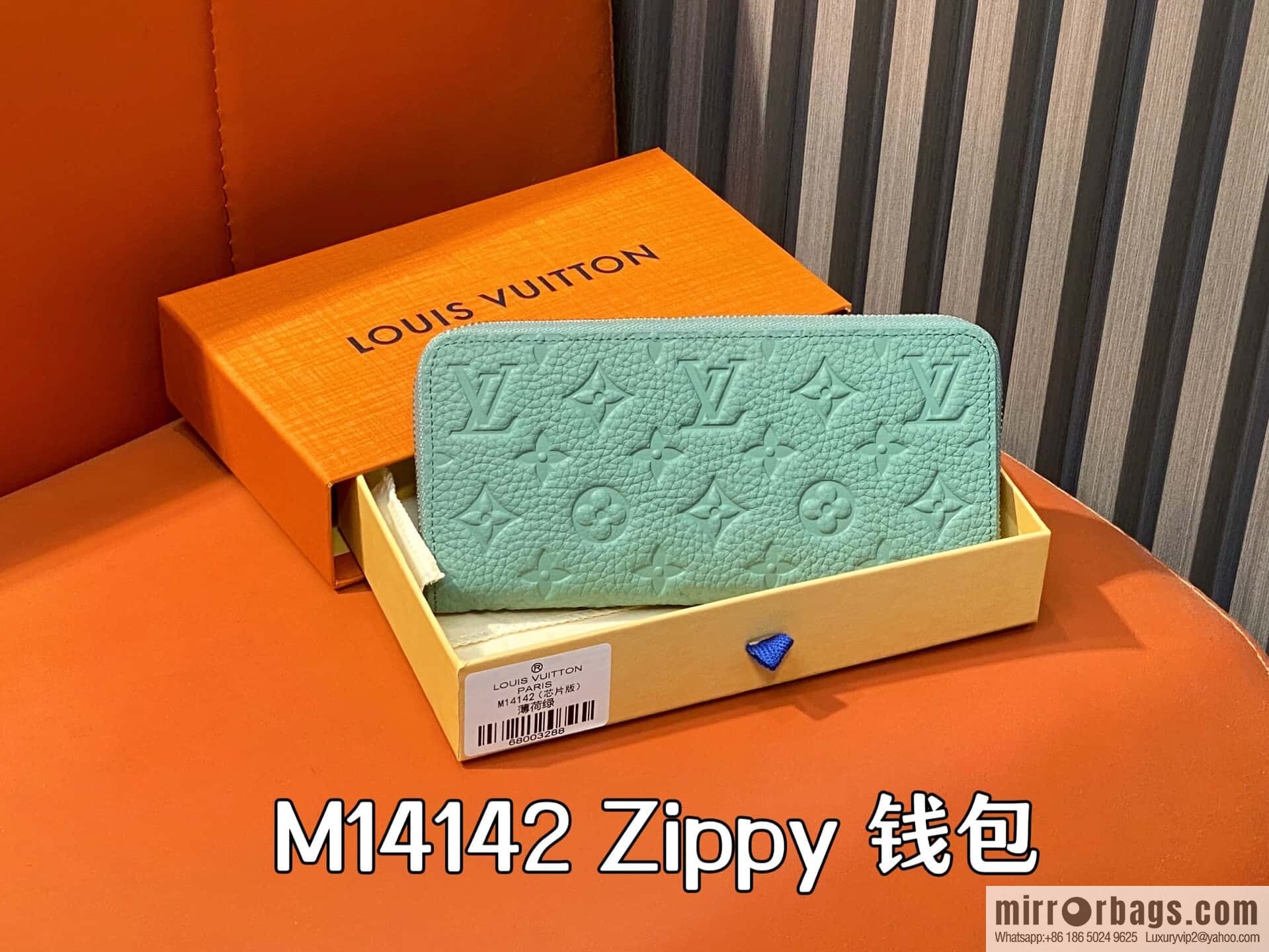 [Boutique‑grade] M14142 mint green, full leather single zipper wallet Zippy wallet