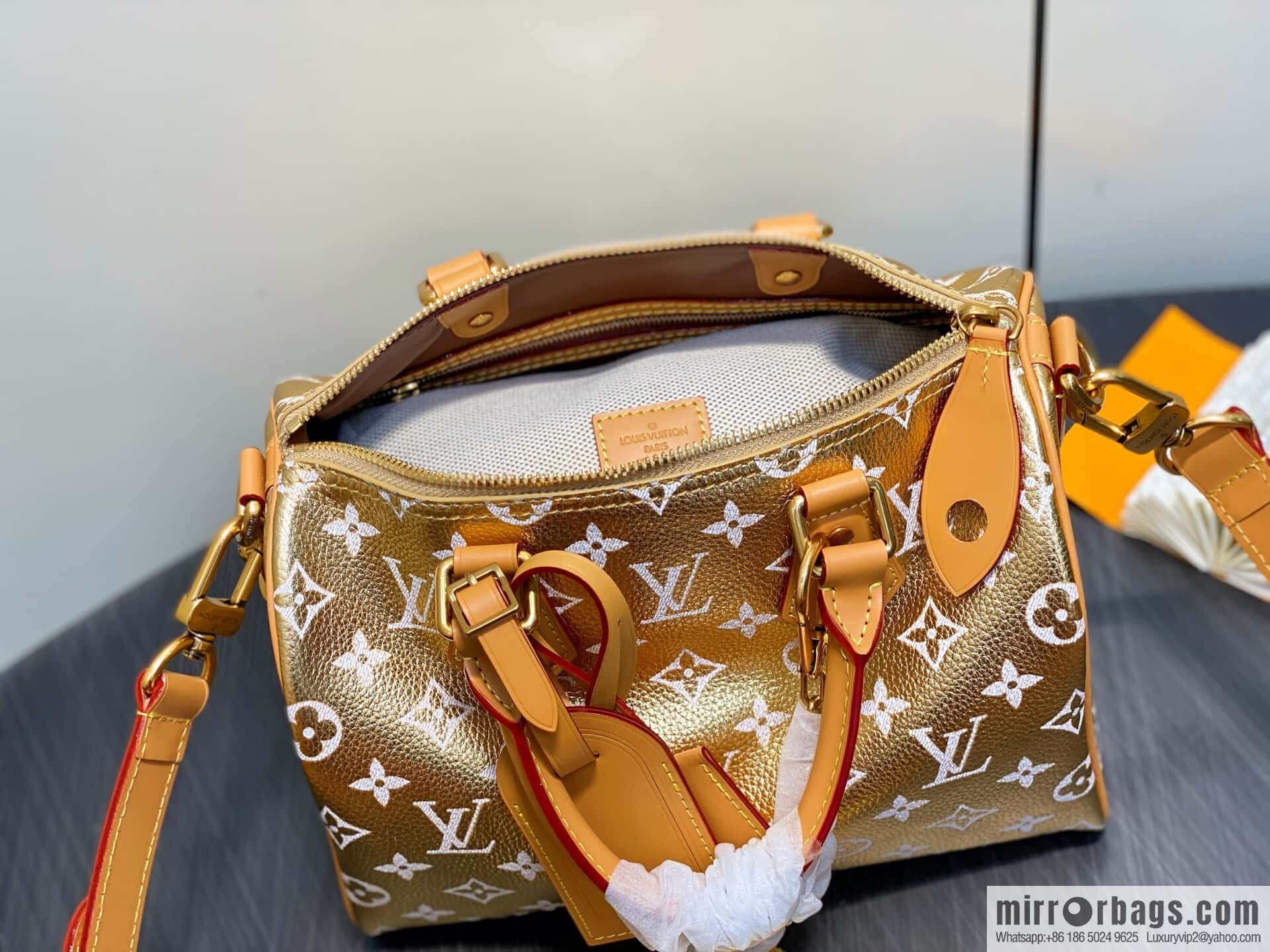 [Boutique‑grade] M24440 gold, full leather speedy pillow bag SPEEDY P9 BANDOULIZRE25 handbag