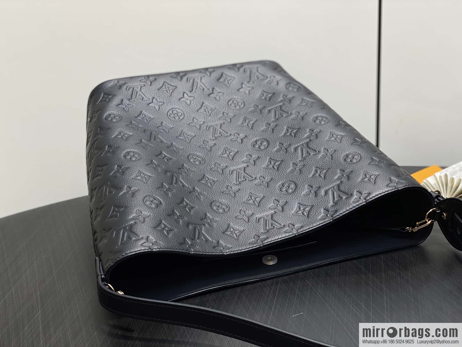 [Boutique‑grade] M13044 black, full leather embossed bucket bag All In large handbag, this All In large handbag
