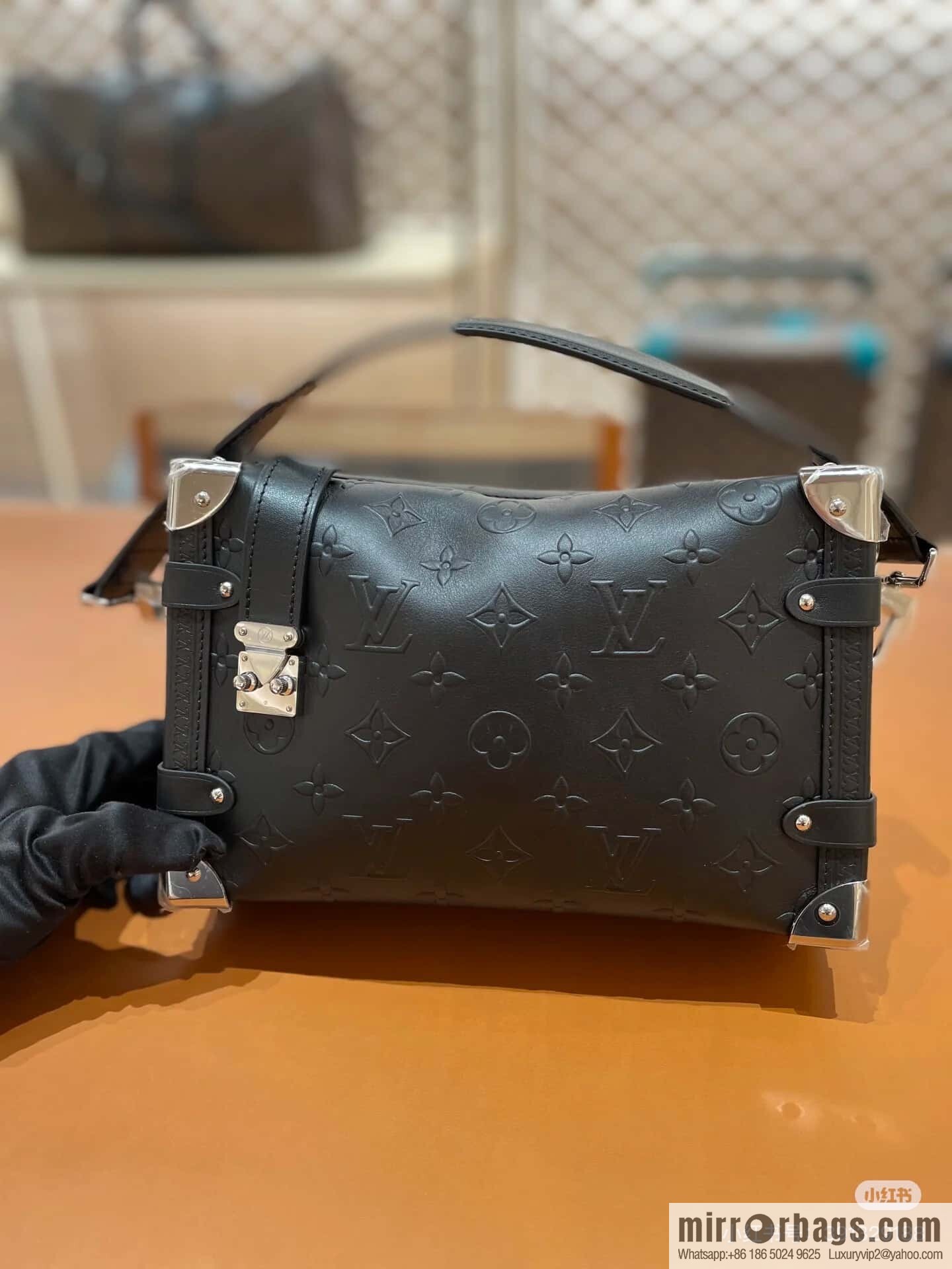 [Boutique‑grade] M14572 black full leather, soft box bag box Petite Malle handbag