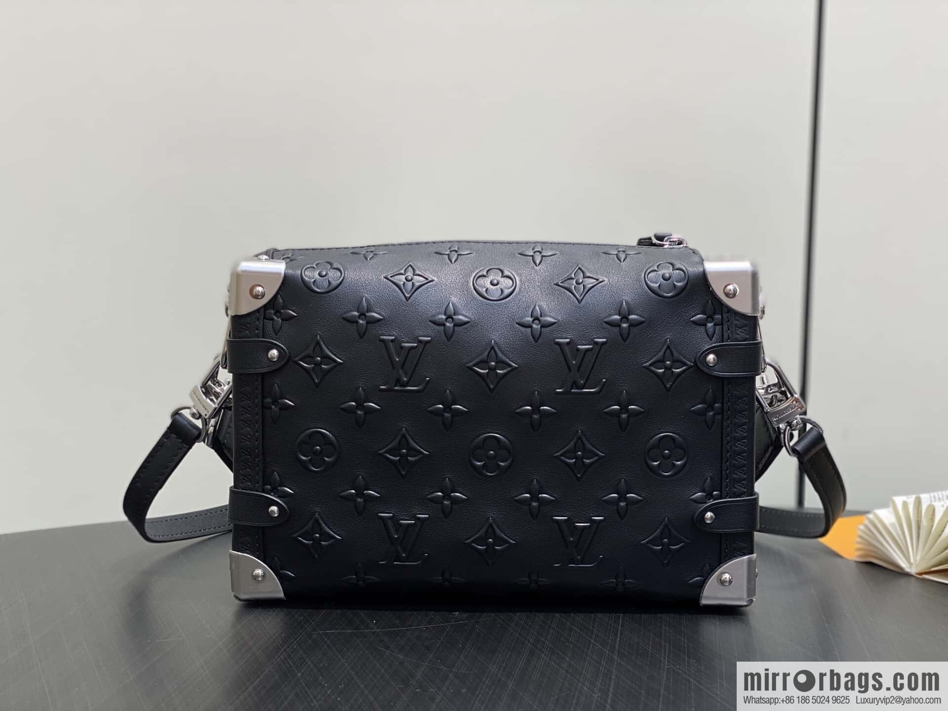[Boutique‑grade] M14572 black full leather, soft box bag box Petite Malle handbag