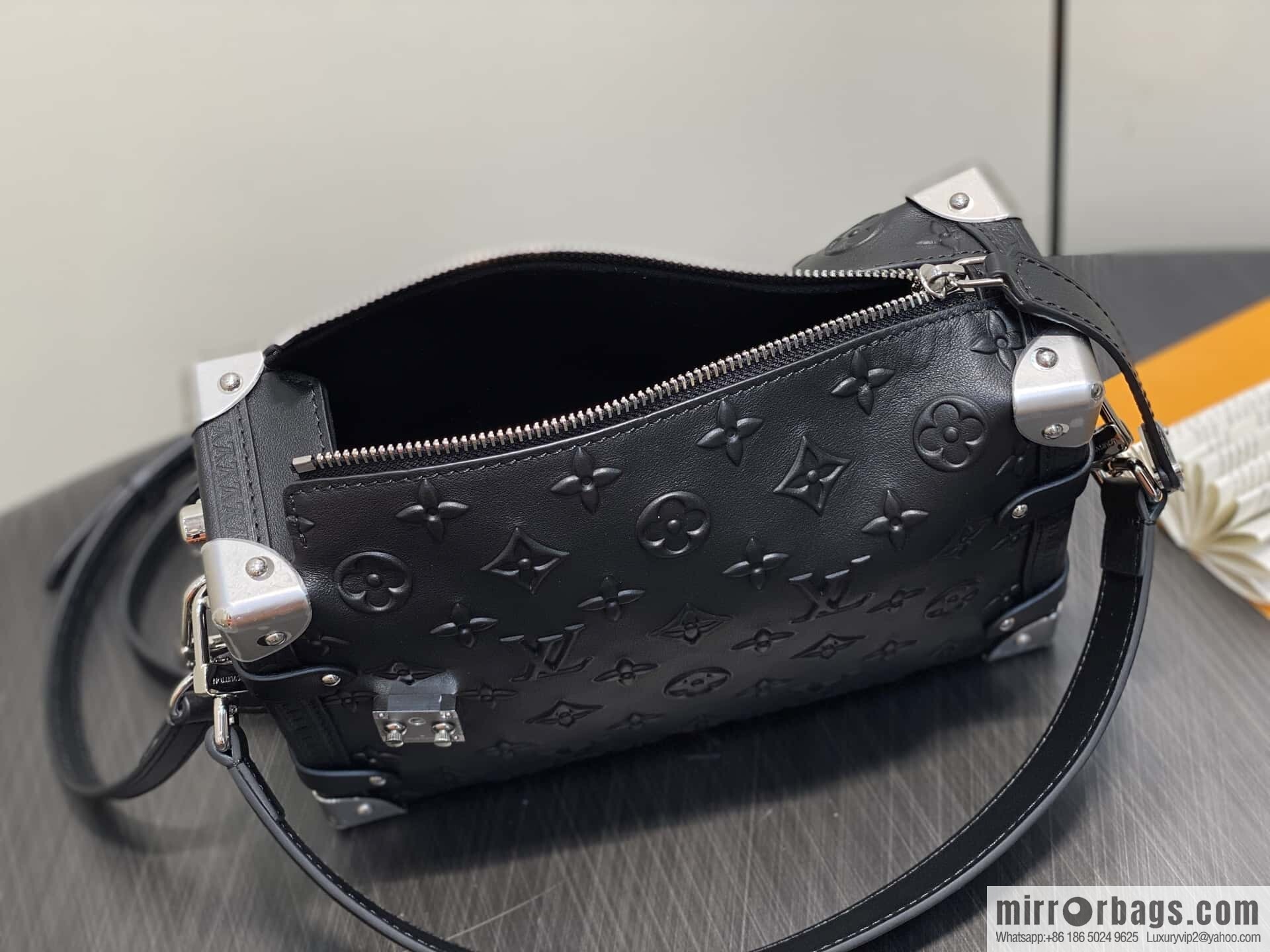 [Boutique‑grade] M14572 black full leather, soft box bag box Petite Malle handbag