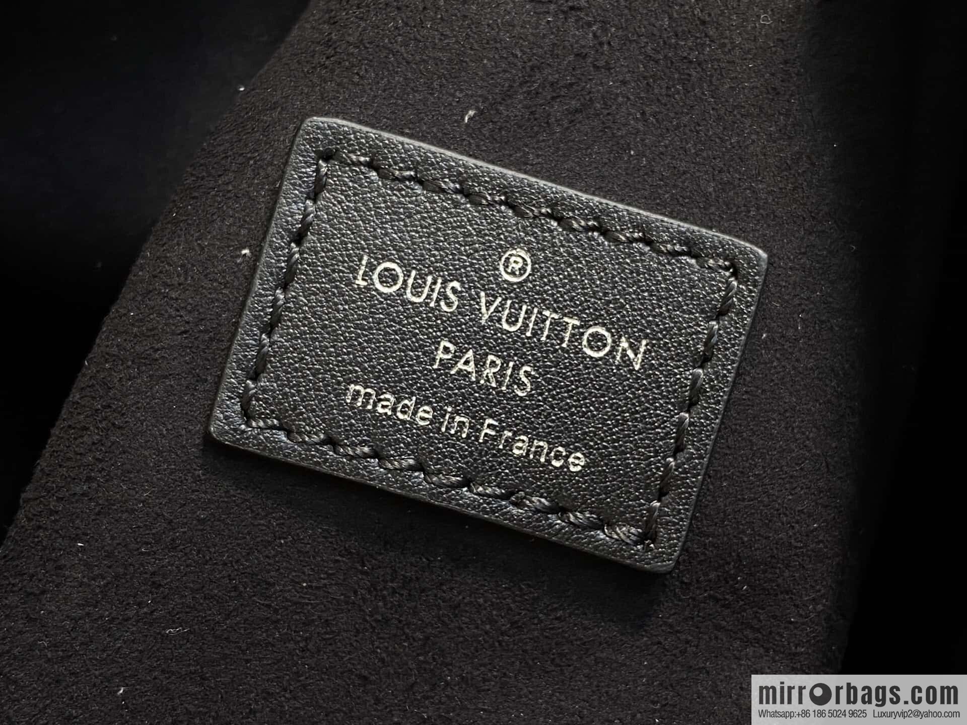 [Boutique‑grade] M14572 black full leather, soft box bag box Petite Malle handbag