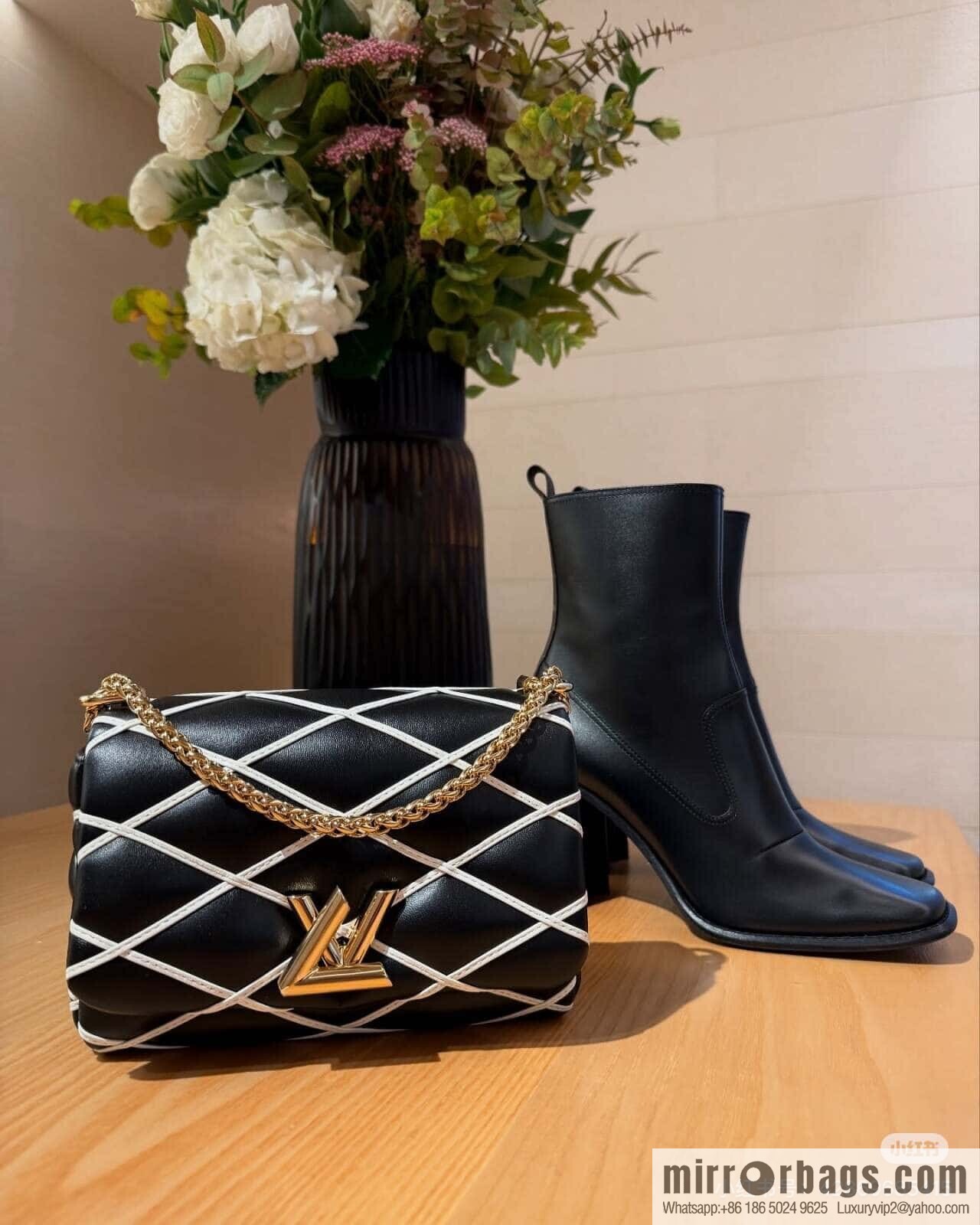 [Boutique‑grade] M12004 black and white full leather, chain bag diamond Twist GO-14 small handbag