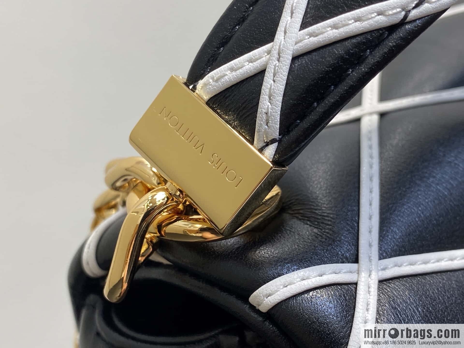 [Boutique‑grade] M12004 black and white full leather, chain bag diamond Twist GO-14 small handbag