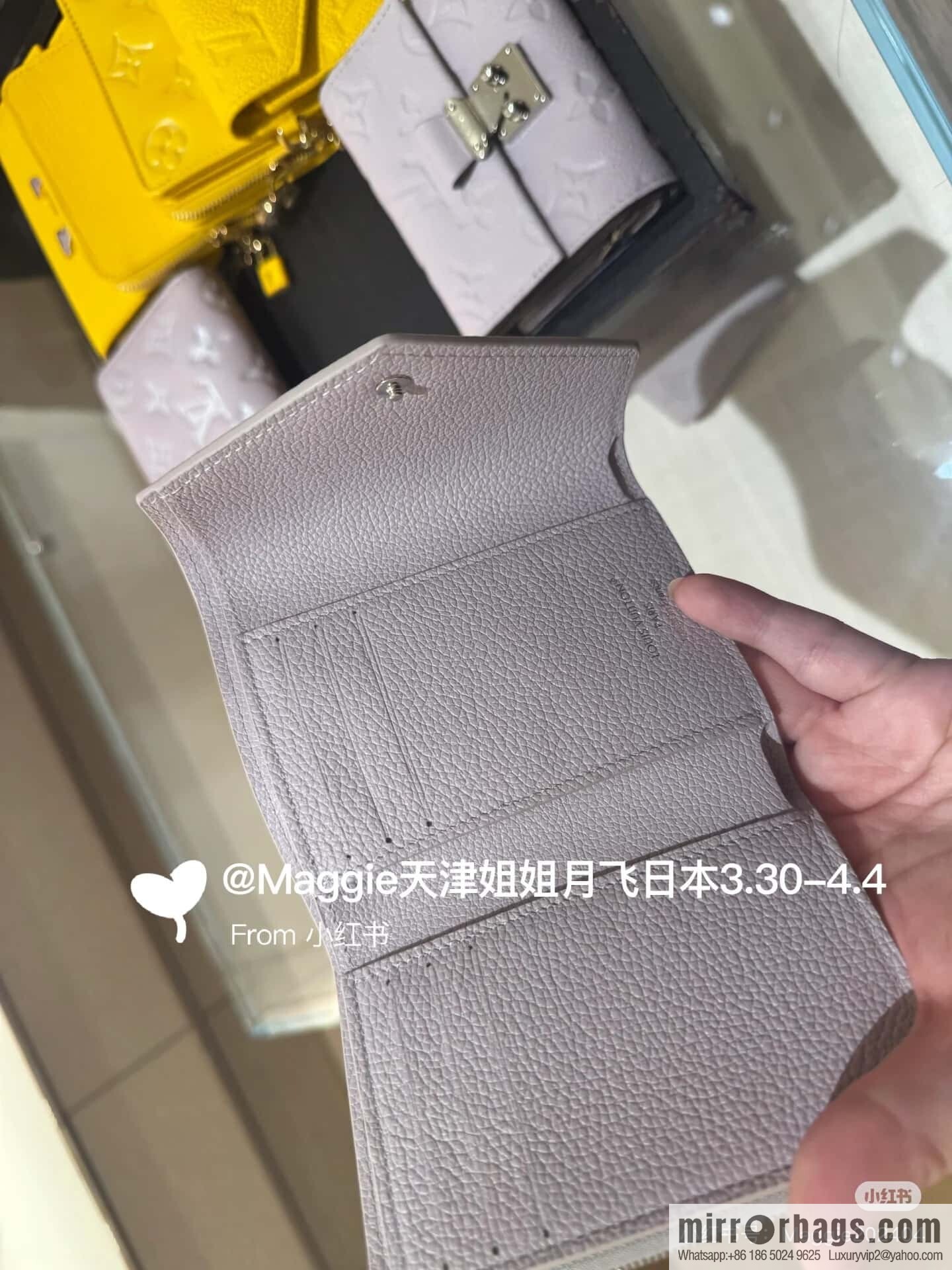 [Boutique‑grade] M13466 light gray, full leather three-fold wallet VICTORINE wallet
