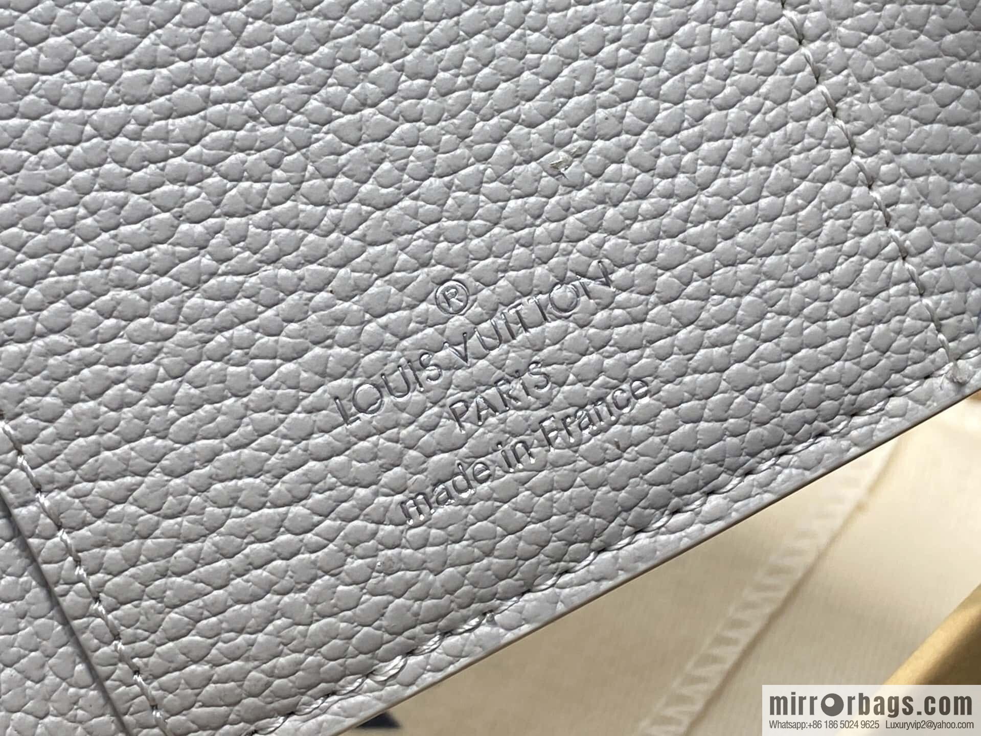 [Boutique‑grade] M13466 light gray, full leather three-fold wallet VICTORINE wallet