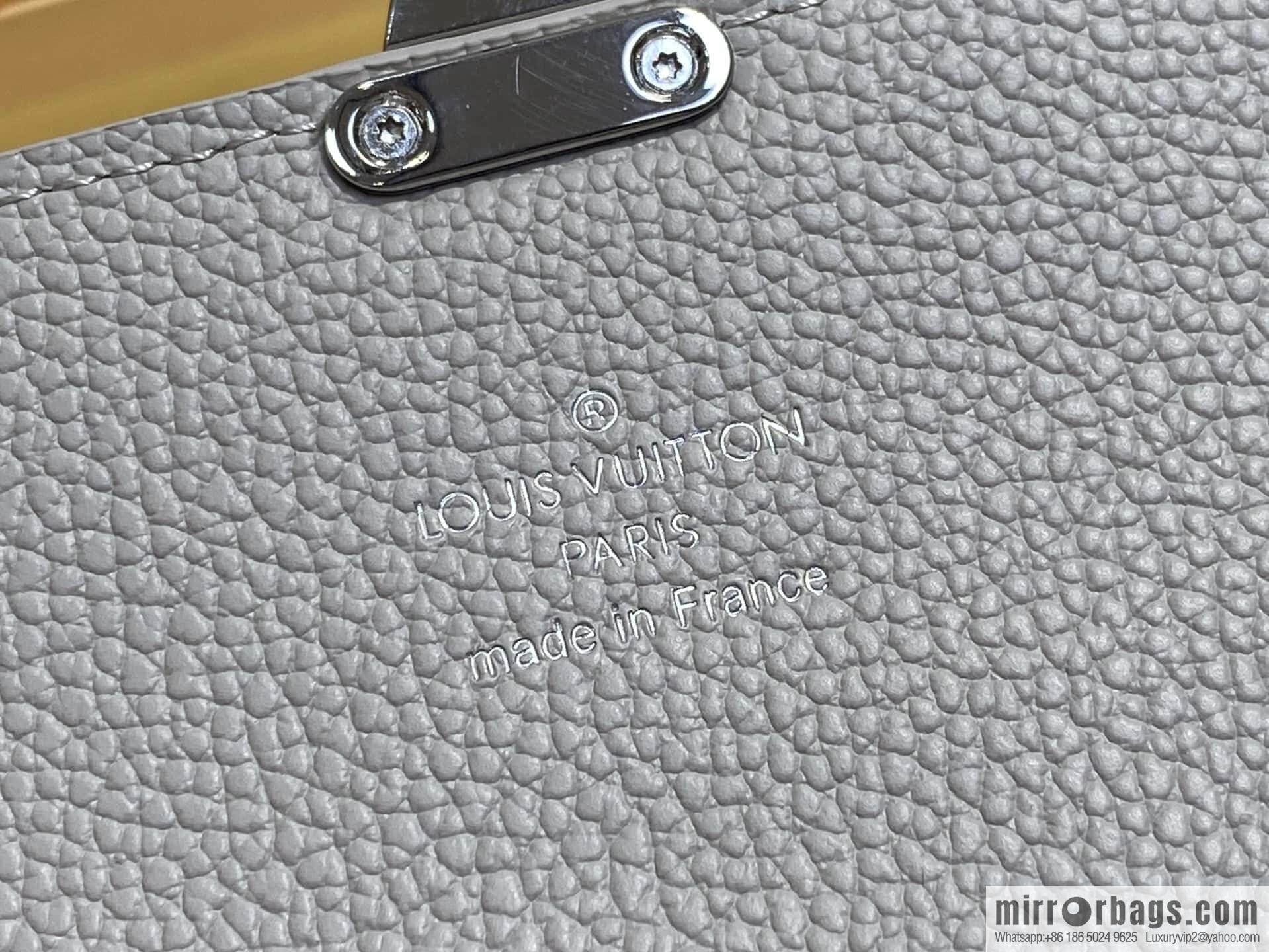 [Boutique‑grade] M13463 light gray, full leather flip wallet Sarah wallet