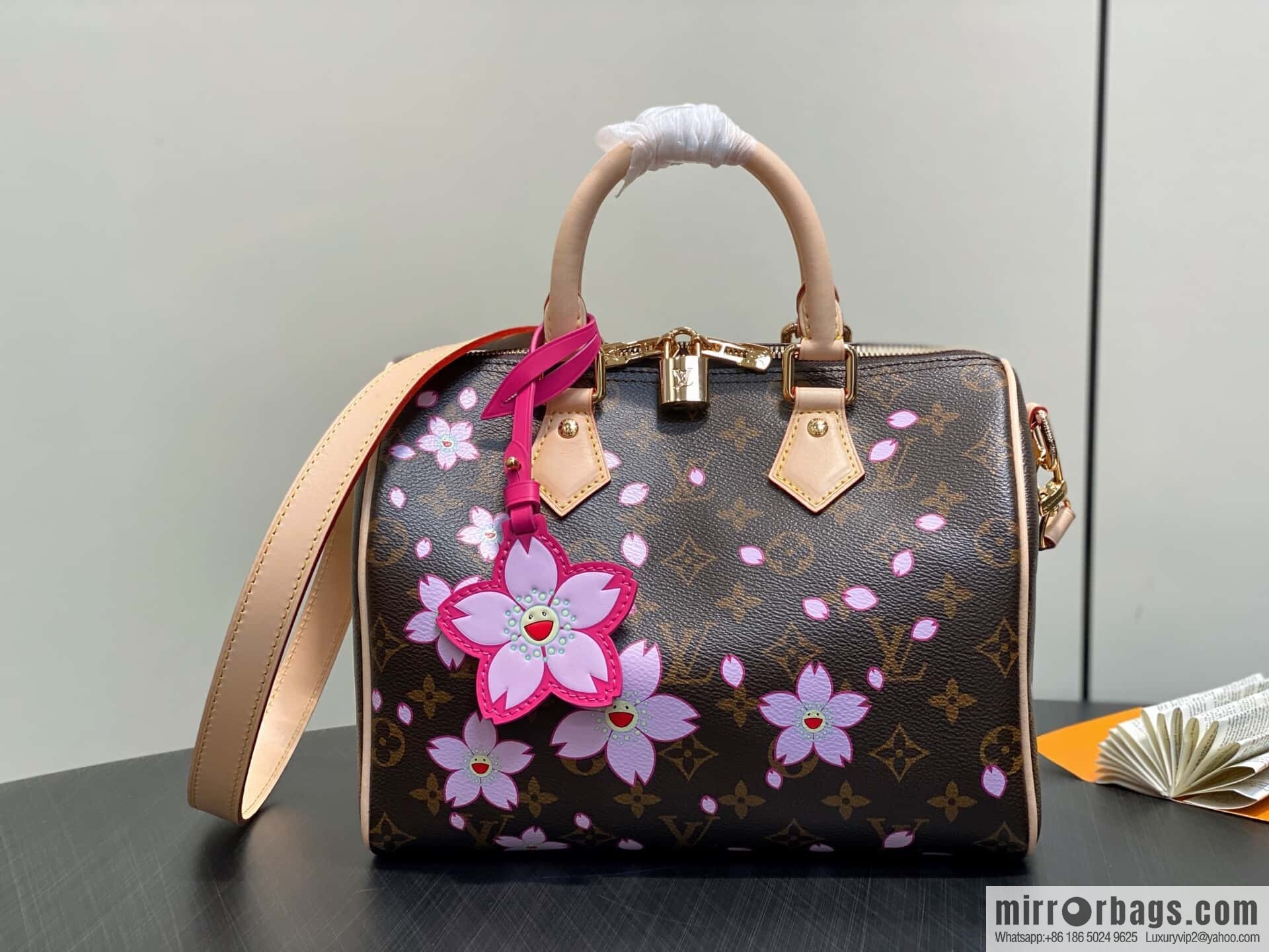 [Boutique‑grade] M14174 presbyopia, cherry blossom/Murakami Takashi, pillow bag speedy LV x TM SPEEDY BANDOULIIZRE 25 handbag