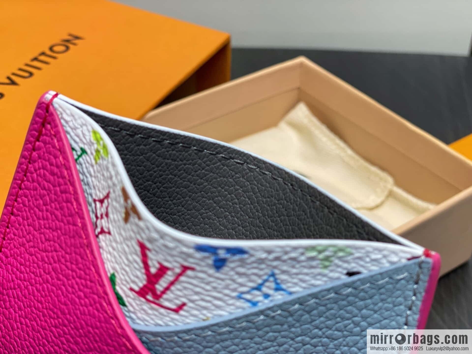 [Boutique‑grade] M14091 rose red, card bag wallet Criss-Cross LV x TM card holder