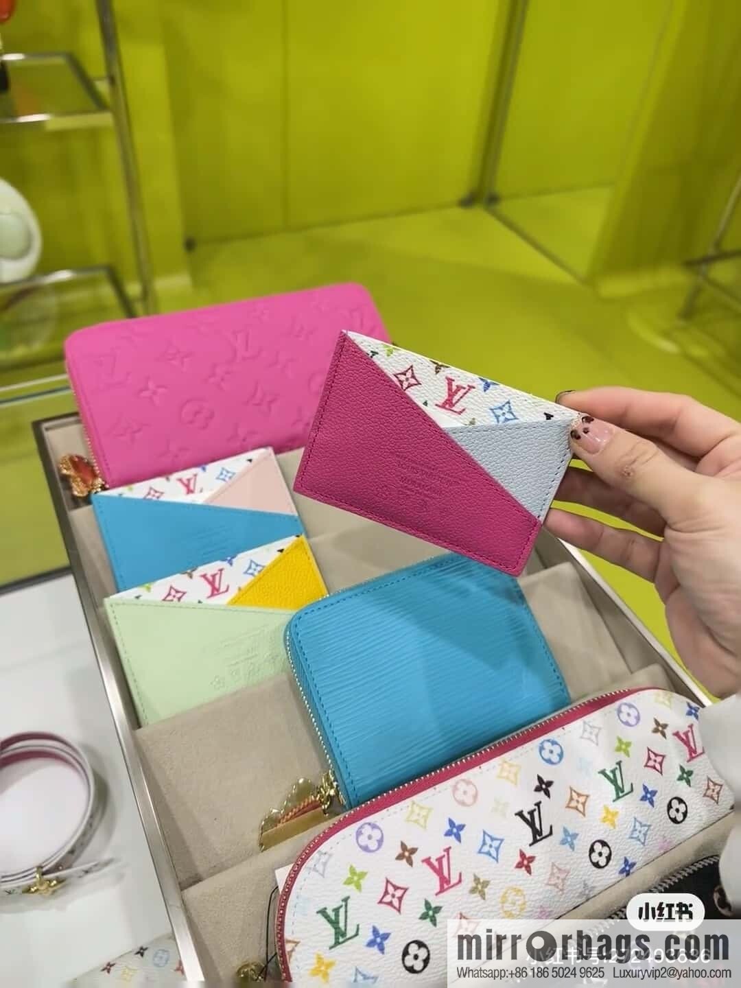 [Boutique‑grade] M14091 rose red, card bag wallet Criss-Cross LV x TM card holder