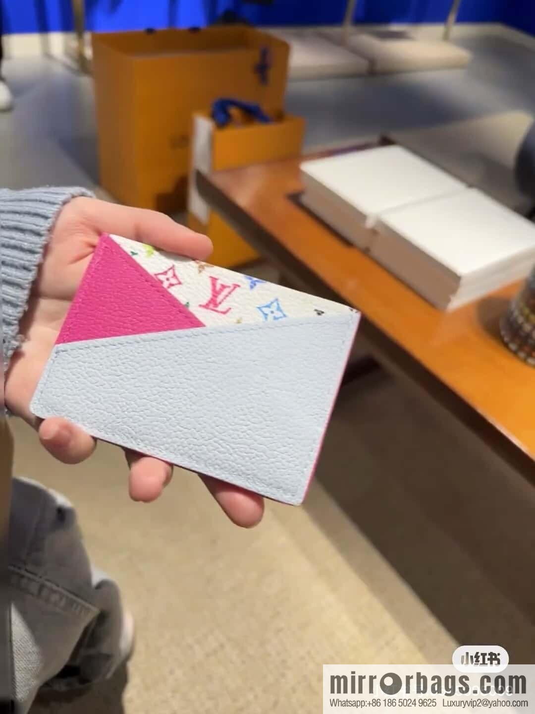 [Boutique‑grade] M14091 rose red, card bag wallet Criss-Cross LV x TM card holder