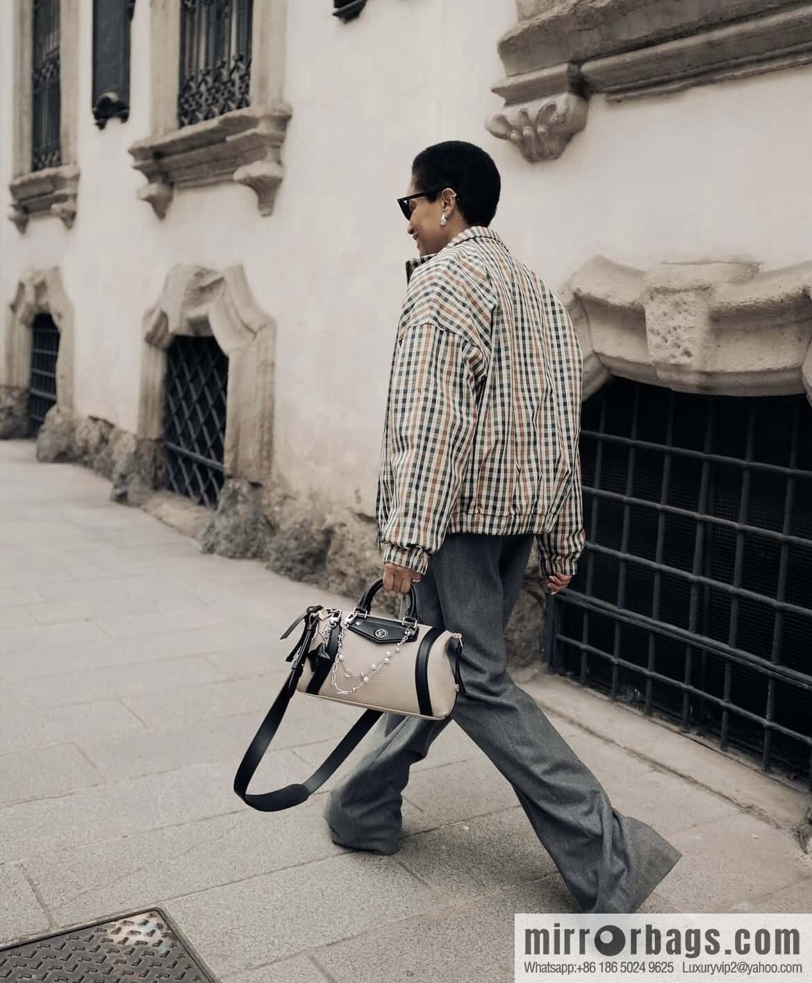 [Premium‑quality] M14721 taupe, full leather locomotive bag LV Biker small handbag M14514 black 2025 spring and summer show