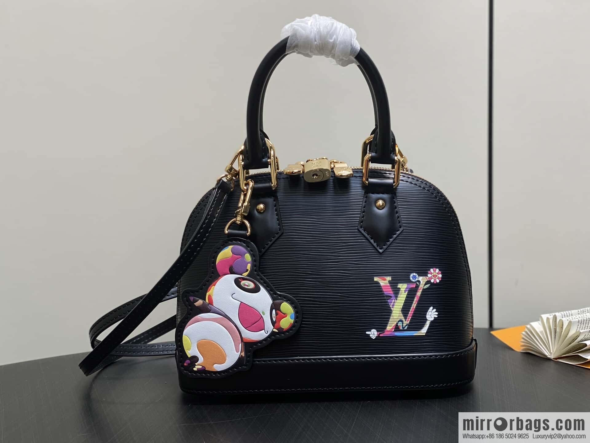 [Boutique‑grade] M13670 black, water ripple shell bag, the new LV x TM ALMA BB handbag of the season.