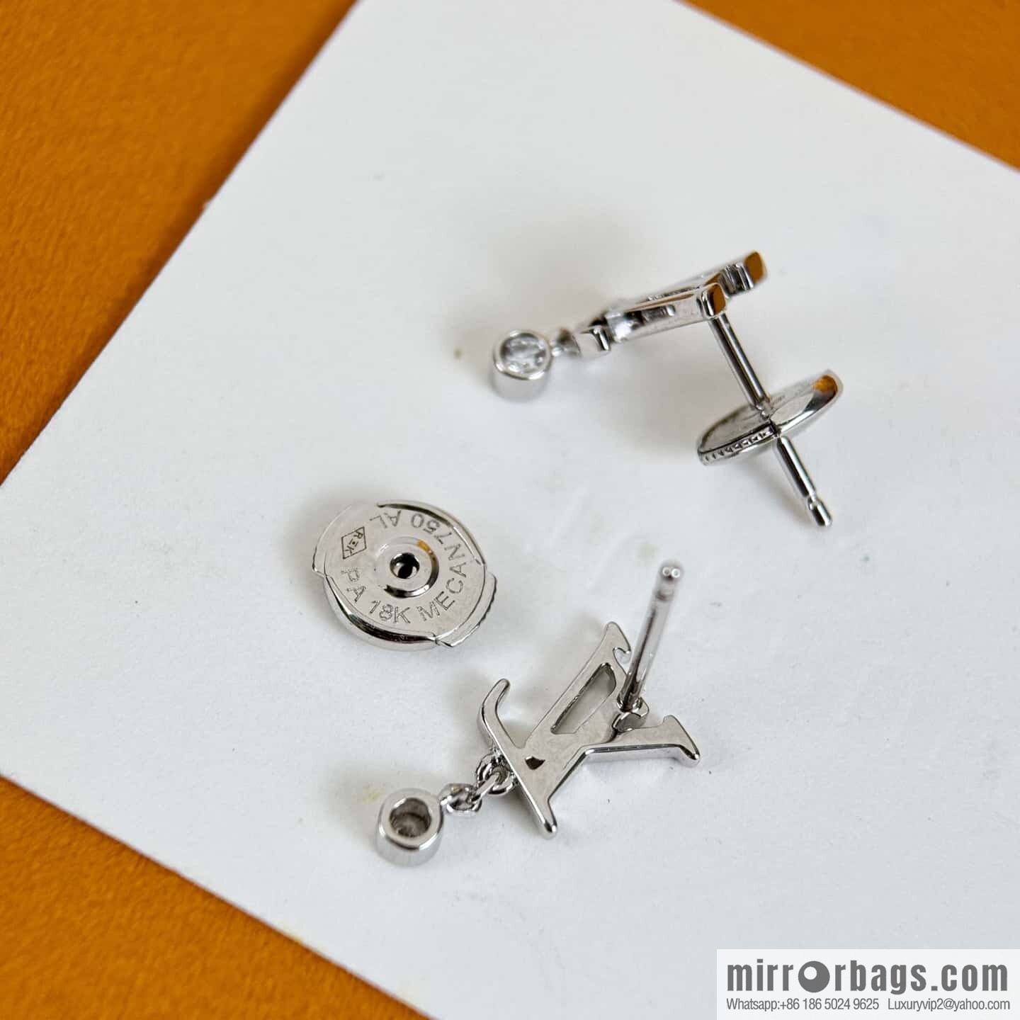 ❗️❗️New ❗️☀ Louis Vuitton LV floral stud earrings ☀