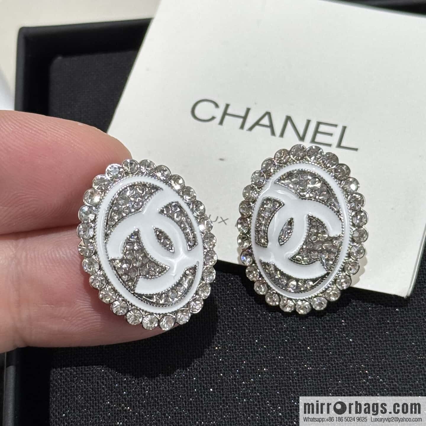☀️New ☑️ Chanel double c oval full diamond stud earrings