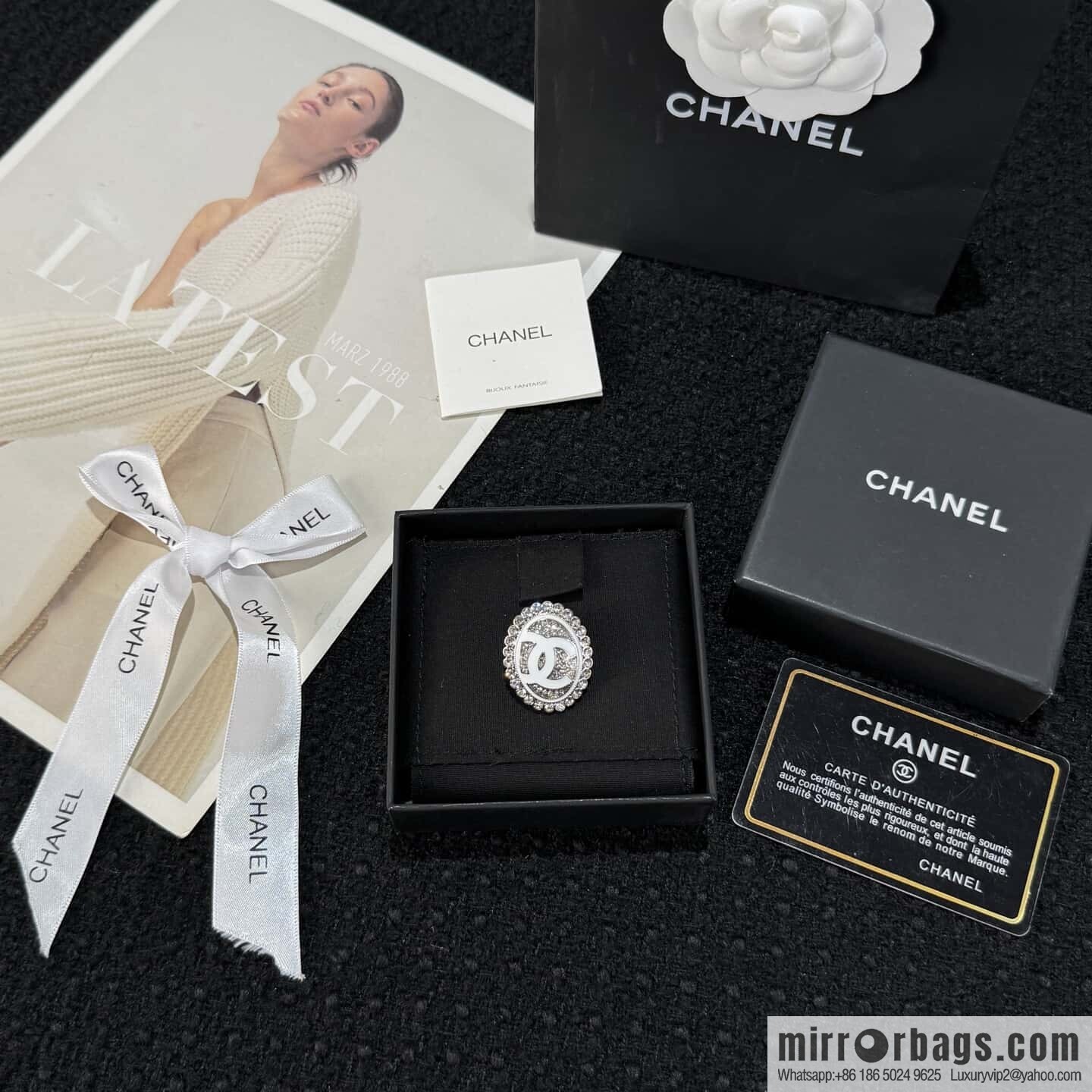☀️New ☑️ Chanel double c oval full diamond stud earrings